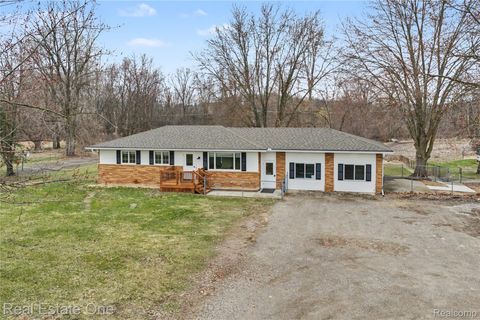 1401 E M 36 Putnam Township MI 48169