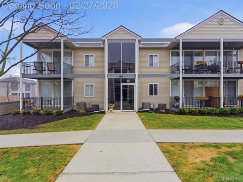 301 N Eton Street B Birmingham City MI 48009