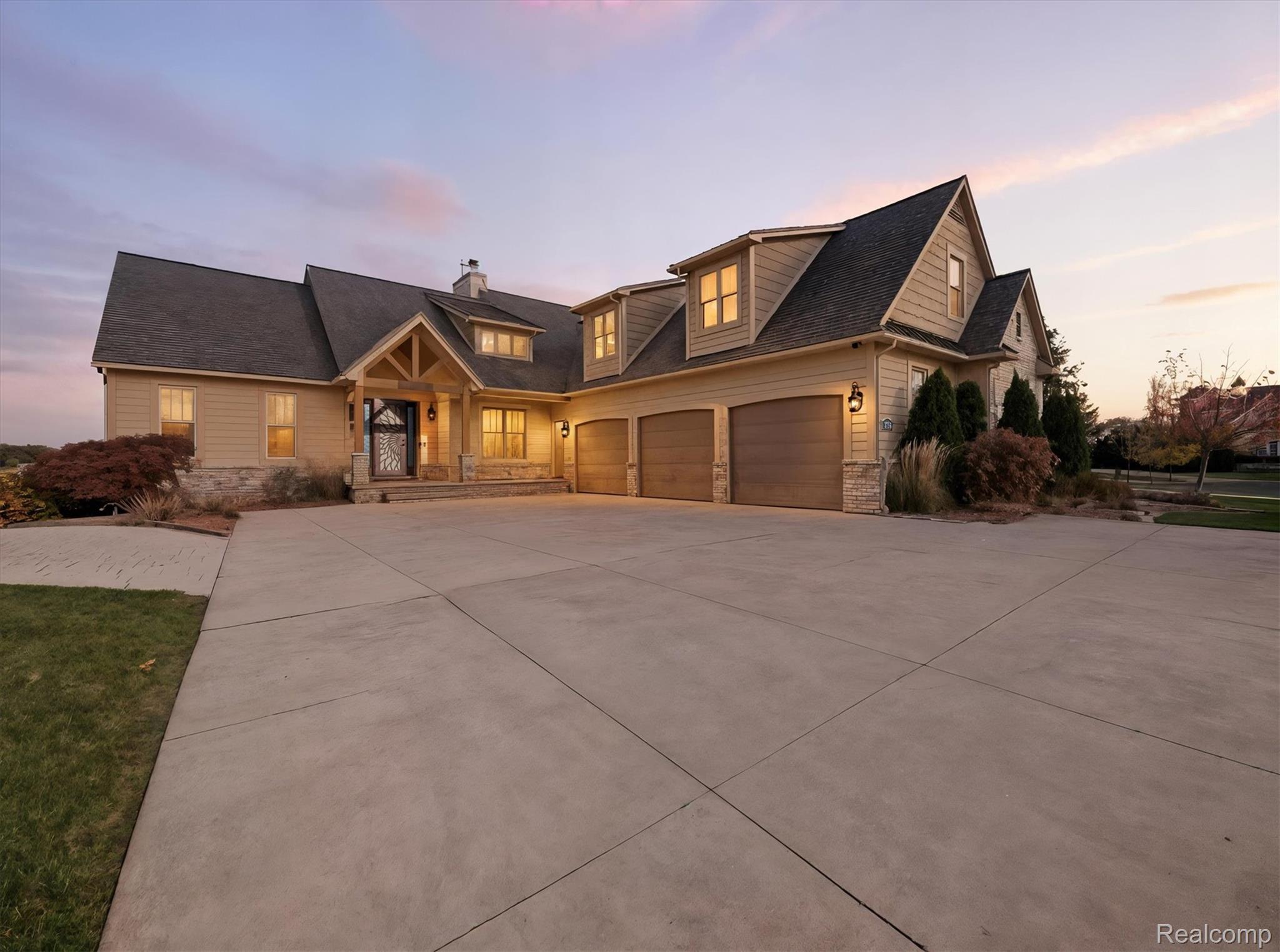 3756 Newport Way Drive