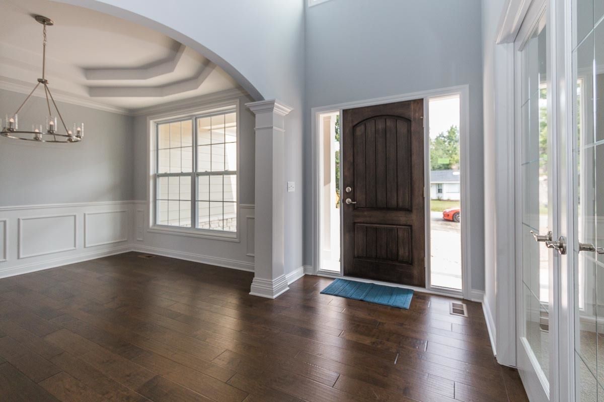 2495 Lindsay Lane
