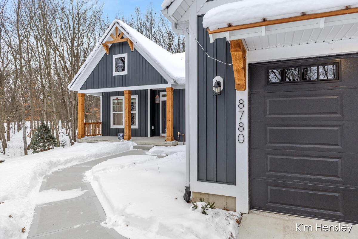 8780 Bentham Court NE