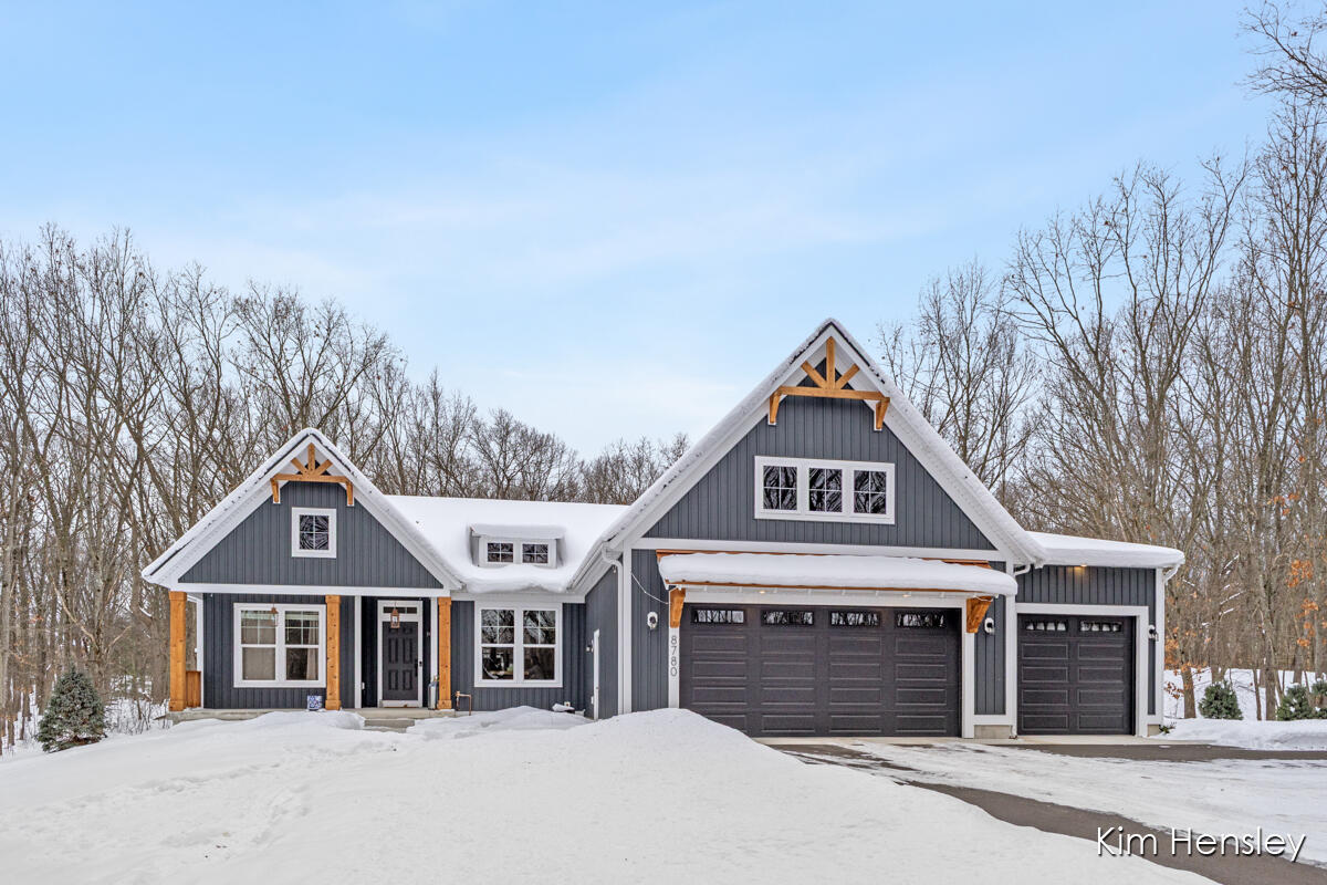 8780 Bentham Court NE