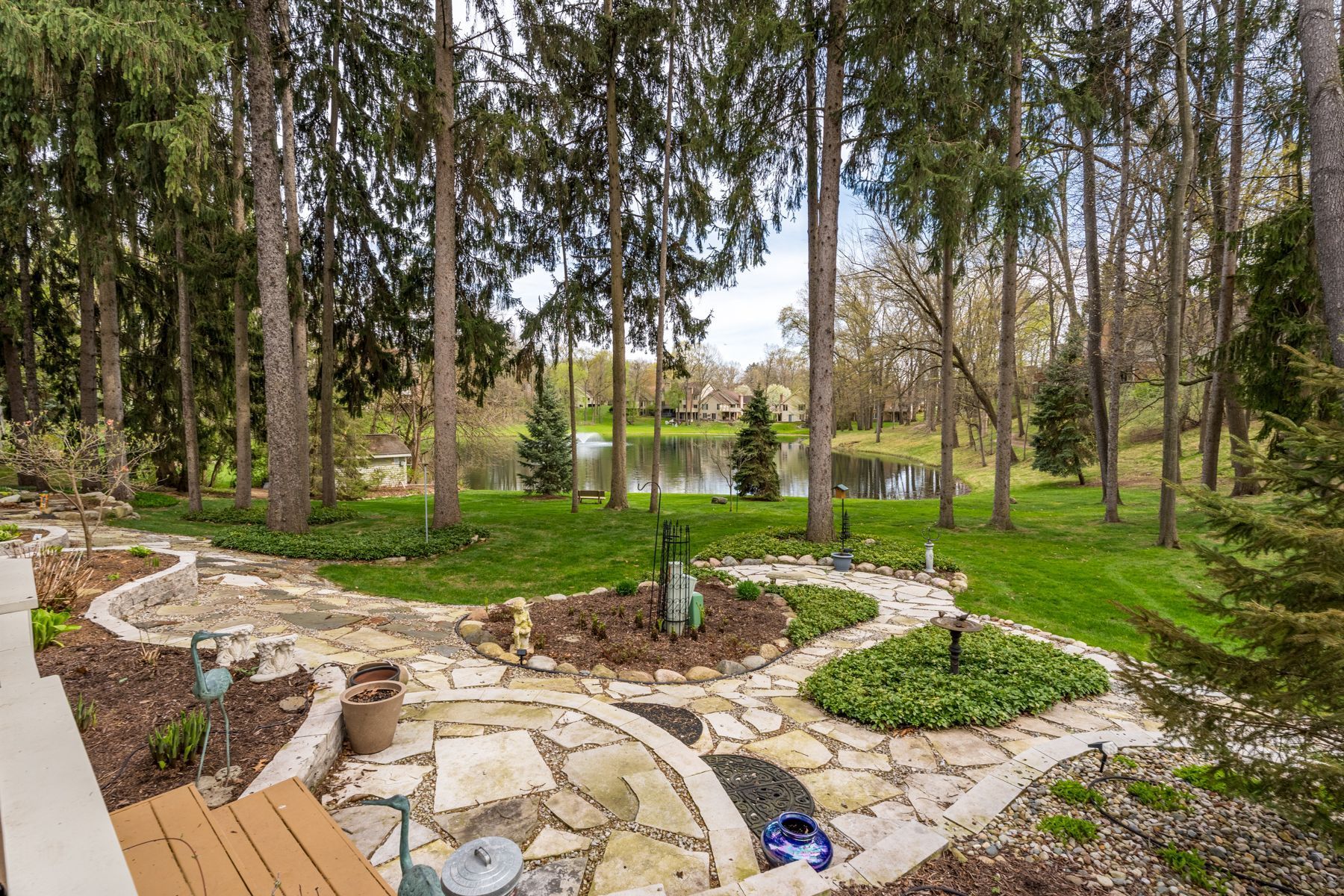 4524 GLEN EAGLES Drive