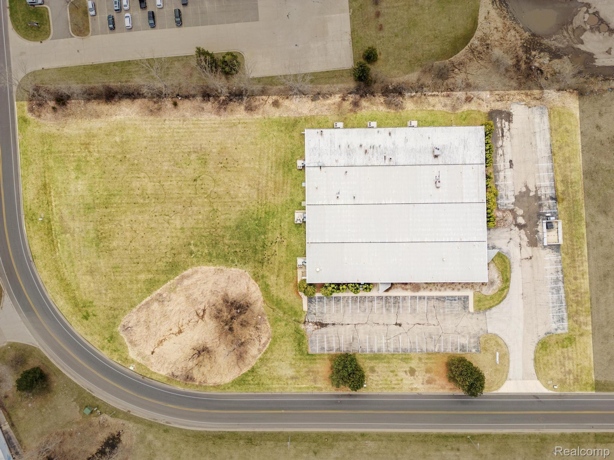 901 HIGHVIEW Drive
