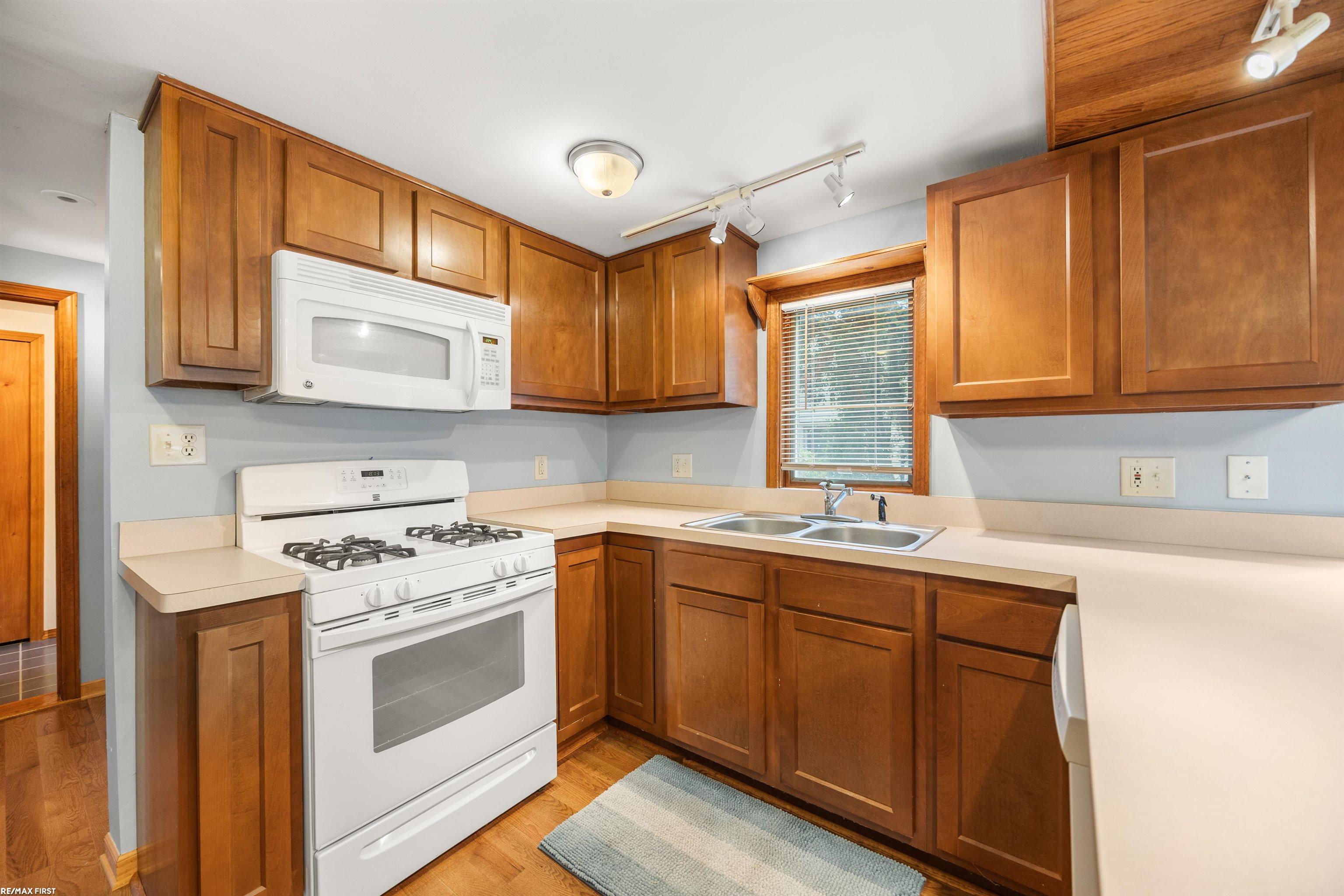 671 Lakeshore Drive