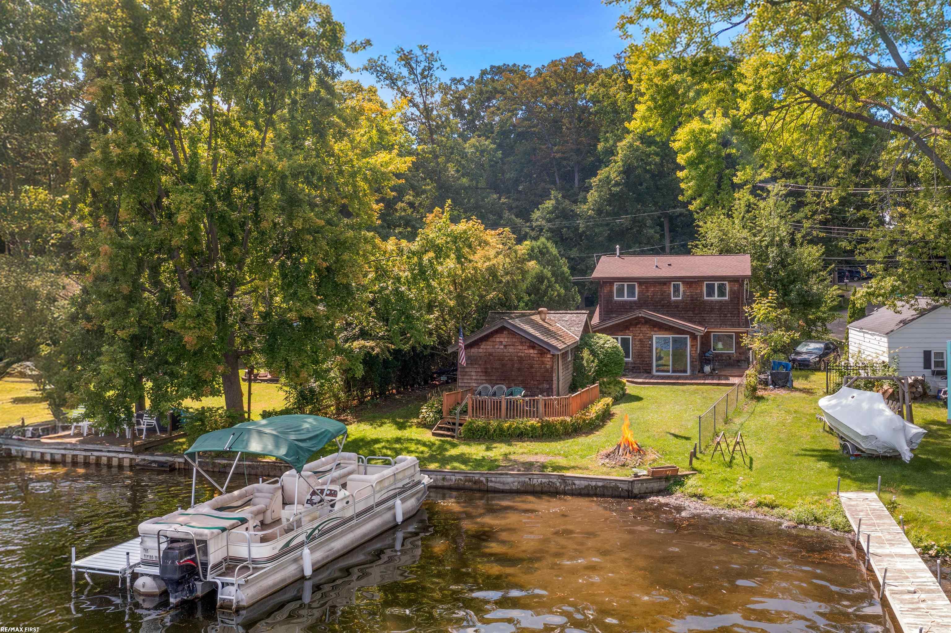 671 Lakeshore Drive