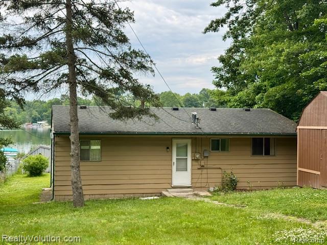 1998 Lakeview Drive