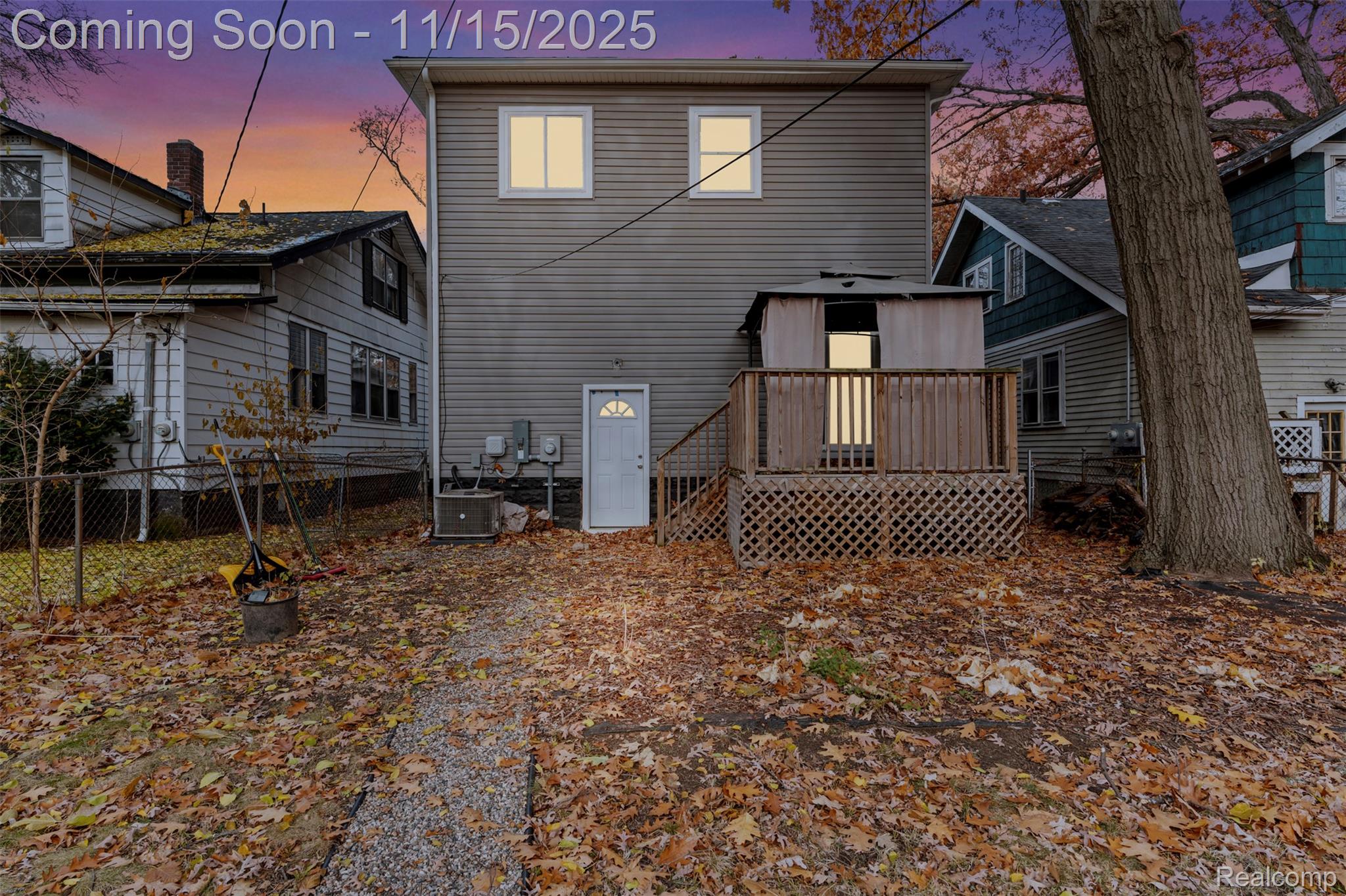 Fenton, Michigan 48220, United States, 3 Bedrooms Bedrooms, ,3 BathroomsBathrooms,Residential,Coming Soon,243246