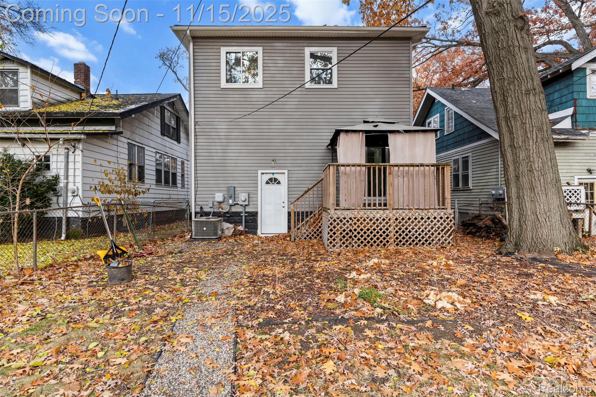 Fenton, Michigan 48220, United States, 3 Bedrooms Bedrooms, ,3 BathroomsBathrooms,Residential,Coming Soon,243246