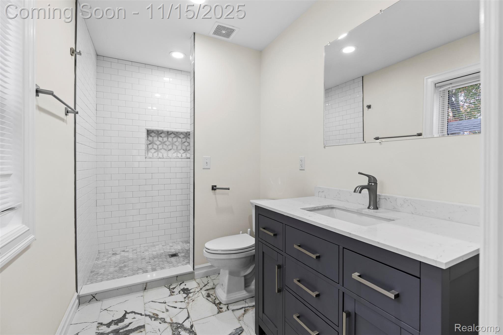 Fenton, Michigan 48220, United States, 3 Bedrooms Bedrooms, ,3 BathroomsBathrooms,Residential,Coming Soon,243246