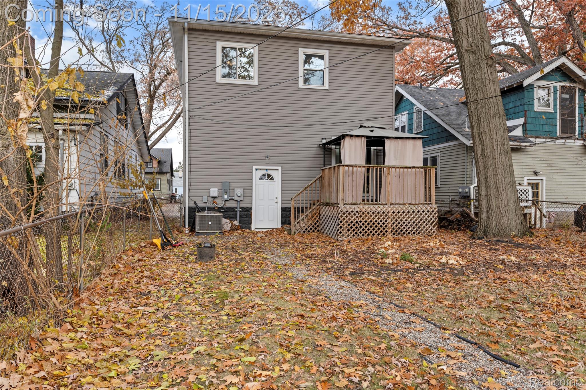 Fenton, Michigan 48220, United States, 3 Bedrooms Bedrooms, ,3 BathroomsBathrooms,Residential,Coming Soon,243246