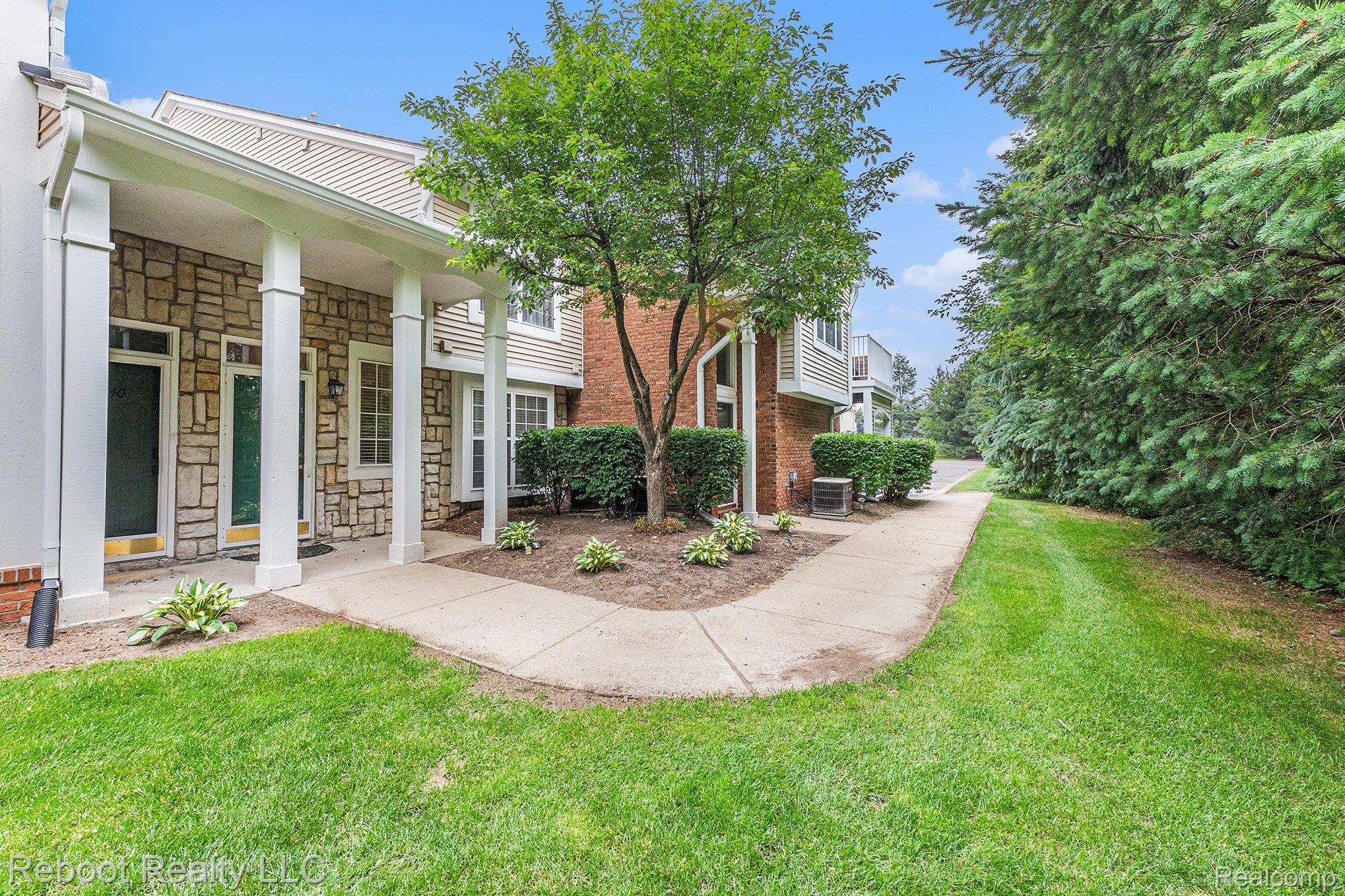 6548 Shetland Court