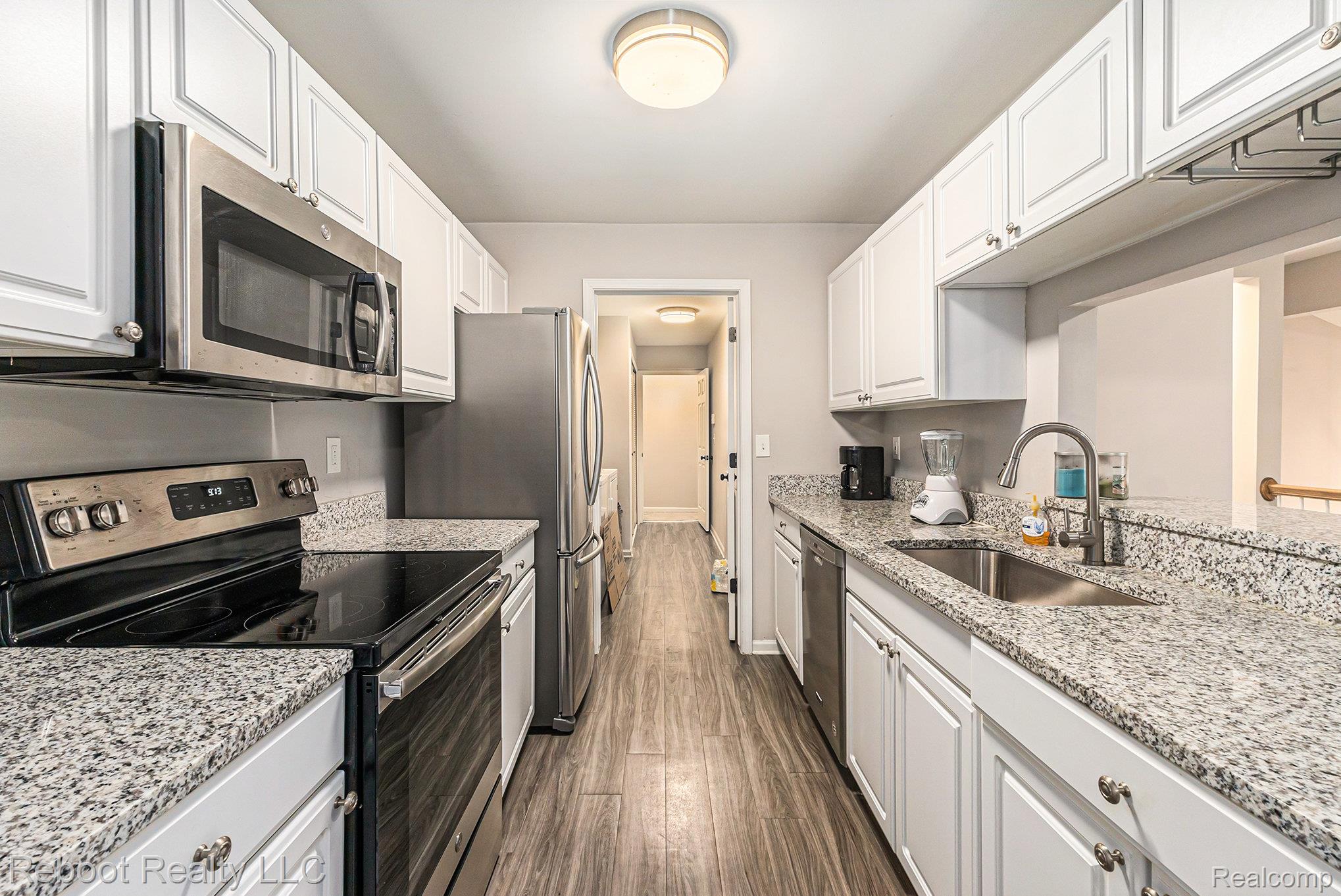 6548 Shetland Court