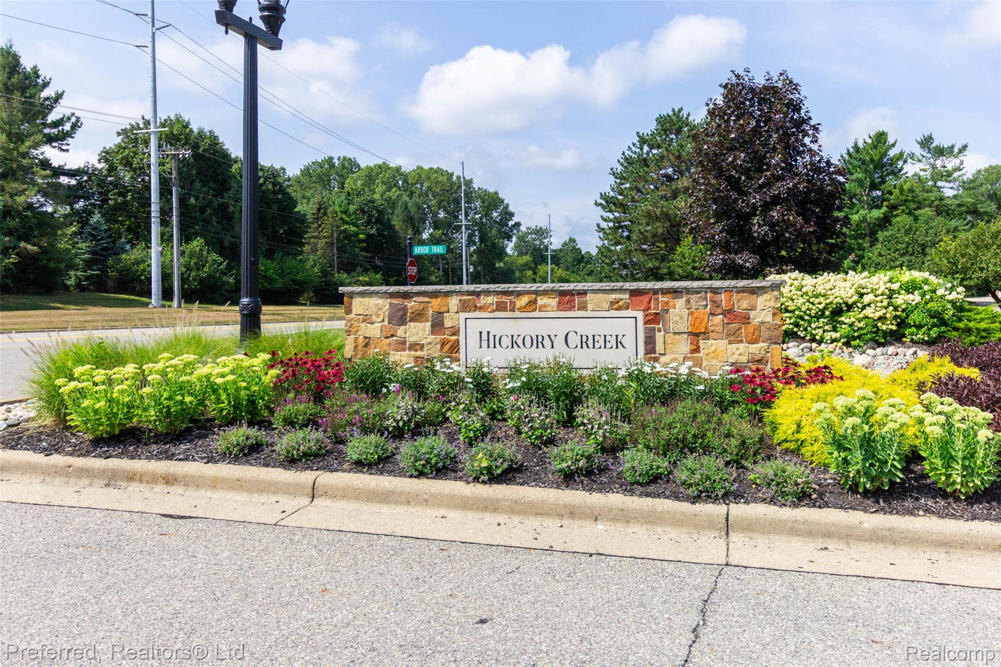 47652 Arbor Trail 77