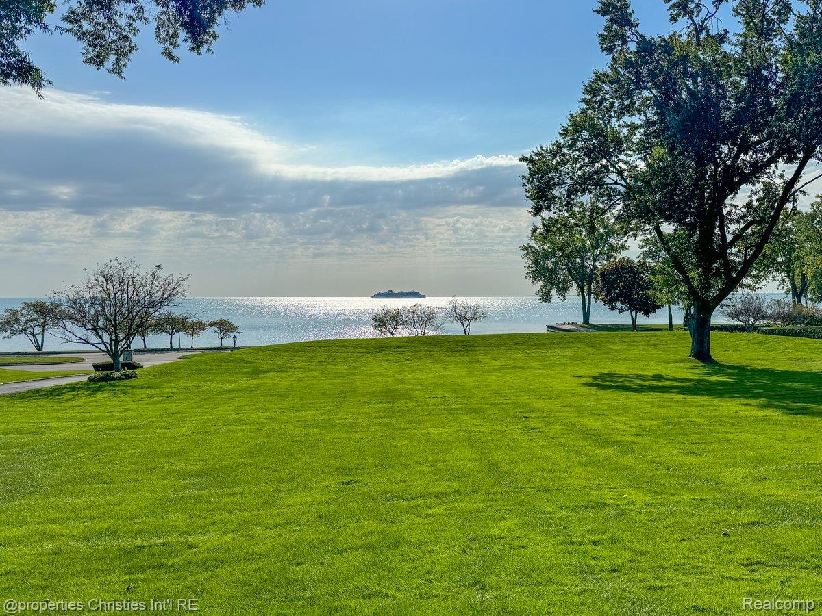 237 Lake Shore Road