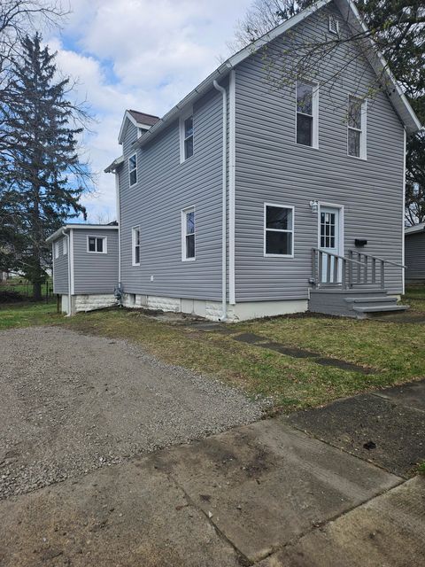 Photo of 717 Bristol Street, Adrian City, MI 49221 (MLS # 81026014746)