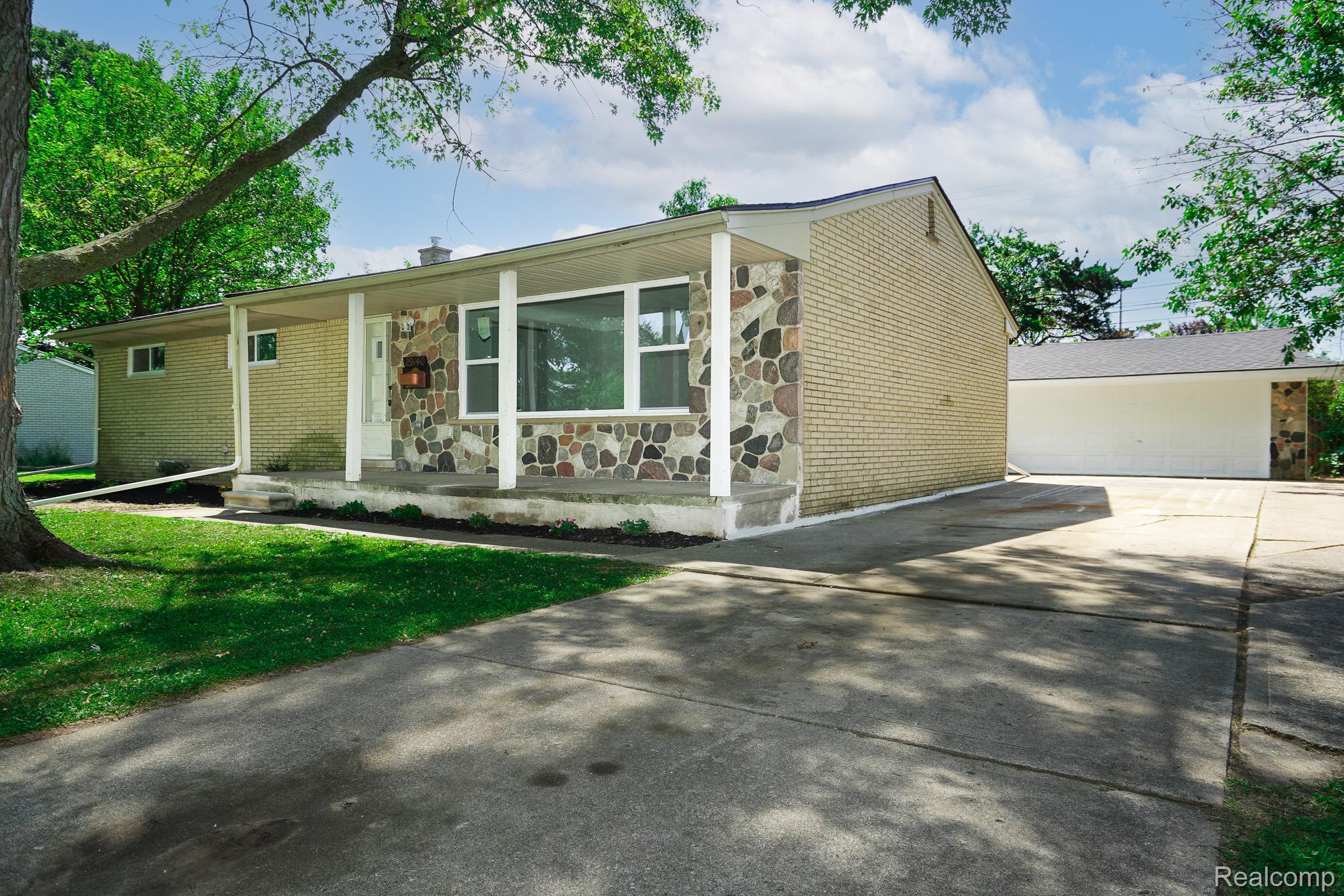 29140 Candlewood Lane