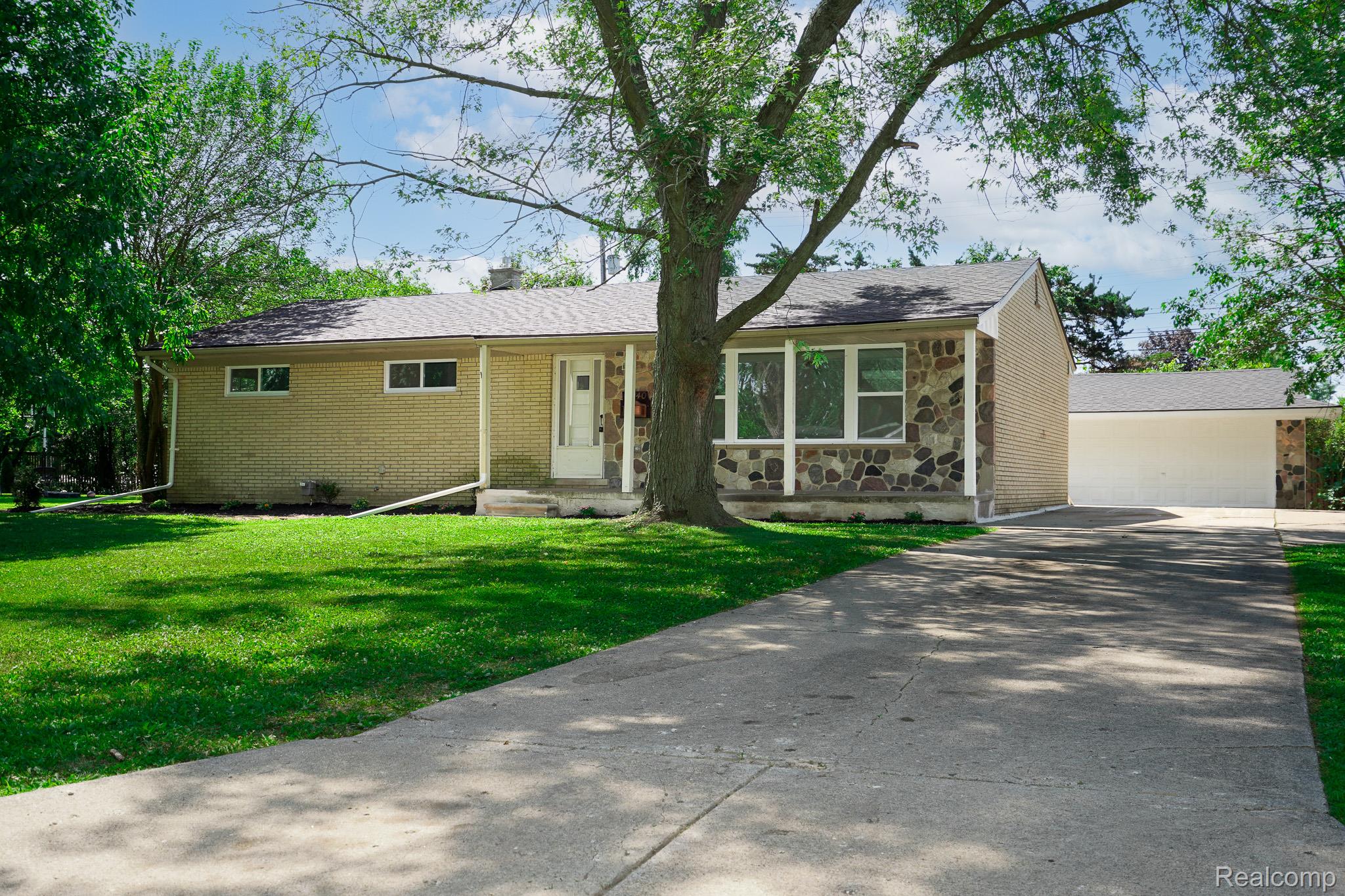 29140 Candlewood Lane