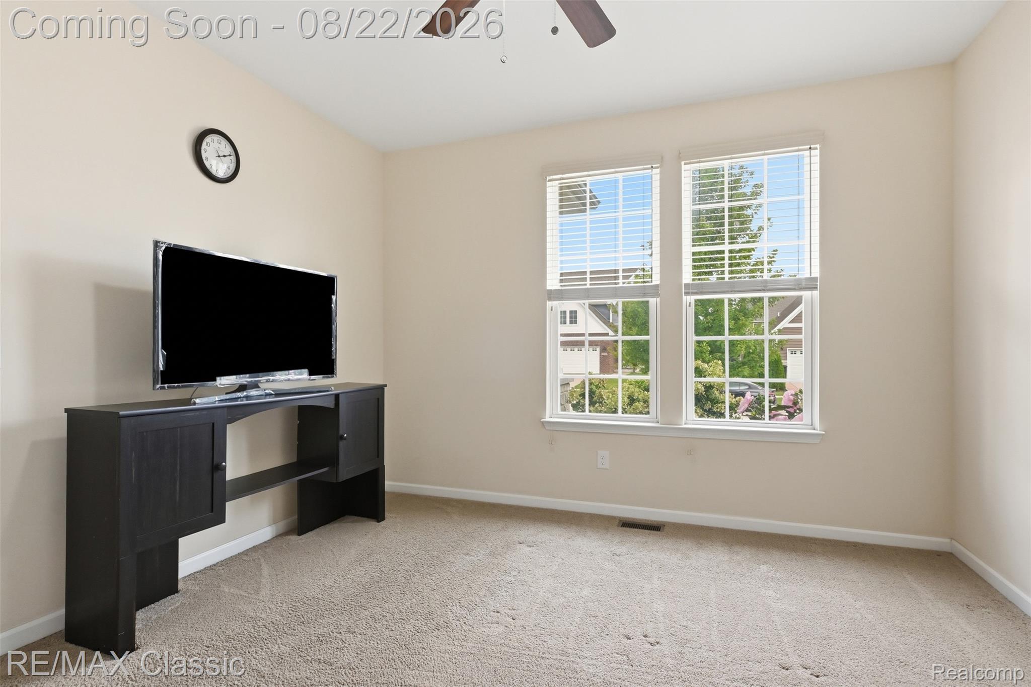 36945 Everett Drive