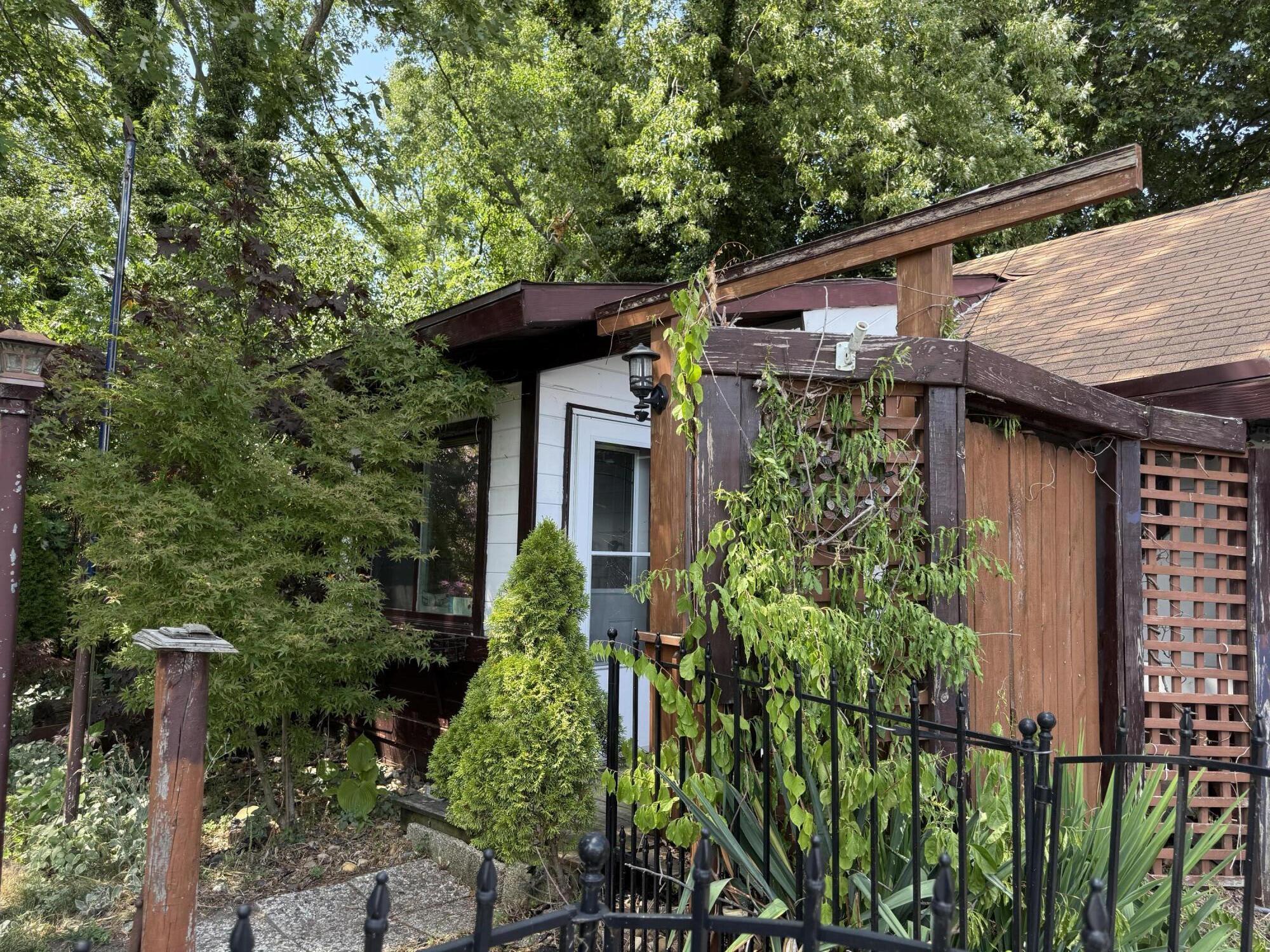 315 Kingsley Avenue
