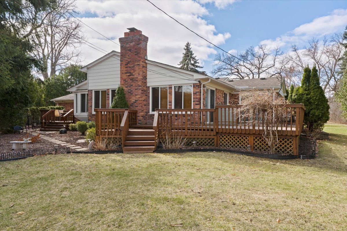 West Bloomfield Charter Township Oakland, Michigan 48324, United States, 3 Bedrooms Bedrooms, ,2 BathroomsBathrooms,Residential,Active,131486