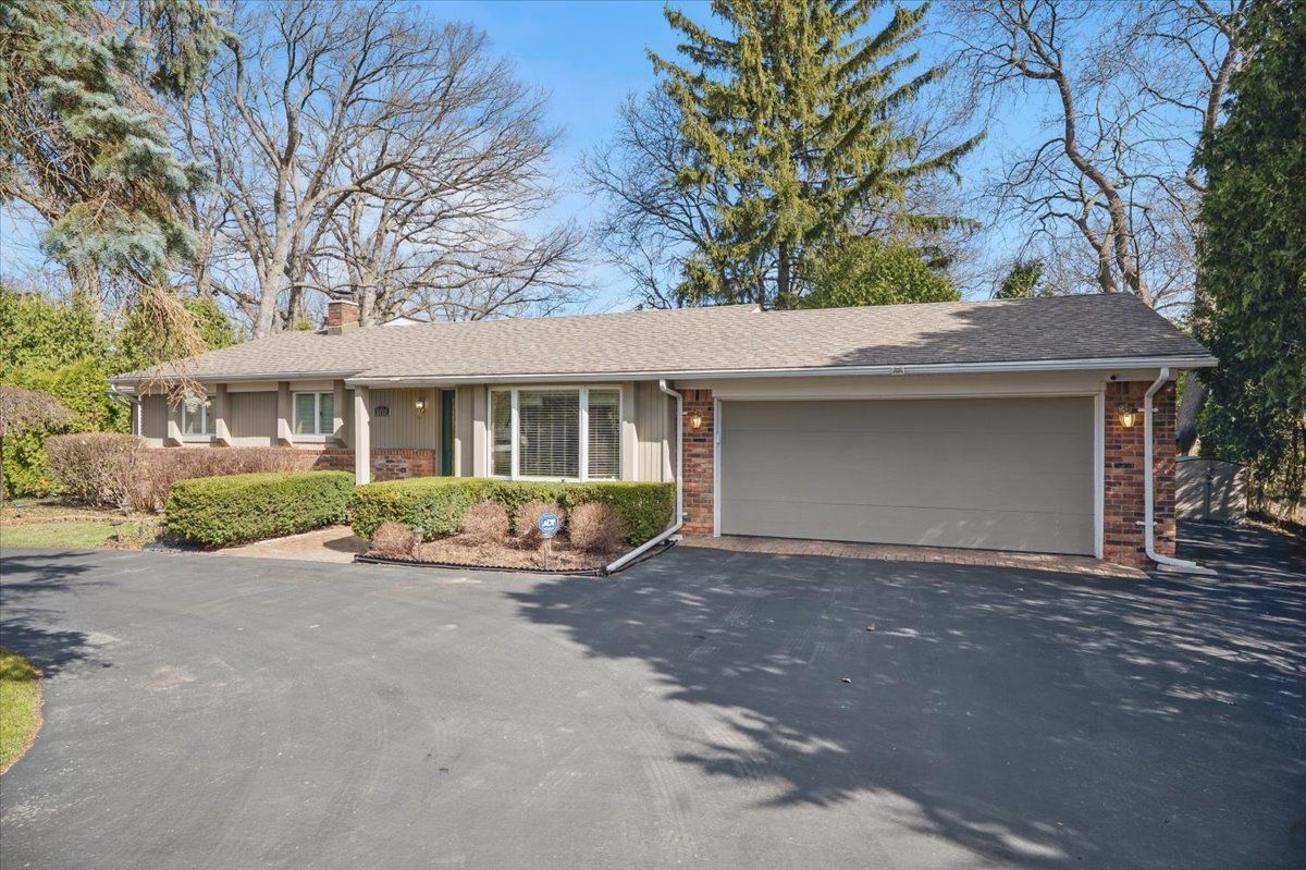 West Bloomfield Charter Township Oakland, Michigan 48324, United States, 3 Bedrooms Bedrooms, ,2 BathroomsBathrooms,Residential,Active,131486