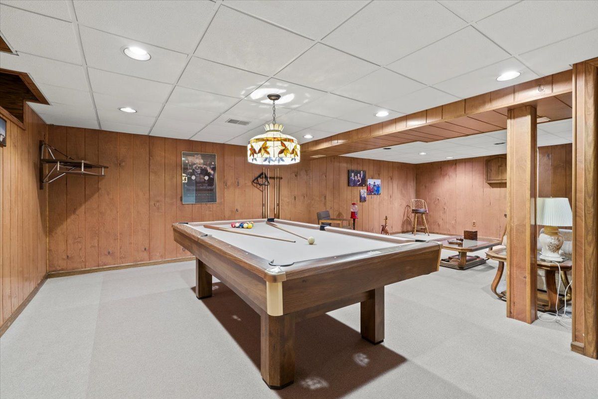 West Bloomfield Charter Township Oakland, Michigan 48324, United States, 3 Bedrooms Bedrooms, ,2 BathroomsBathrooms,Residential,Active,131486