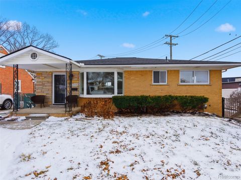 1544 Sheffield Road Birmingham City MI 48009