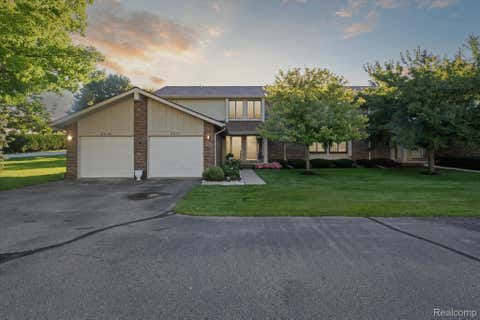 Photo for 2915 COUNTRY CLUB Drive