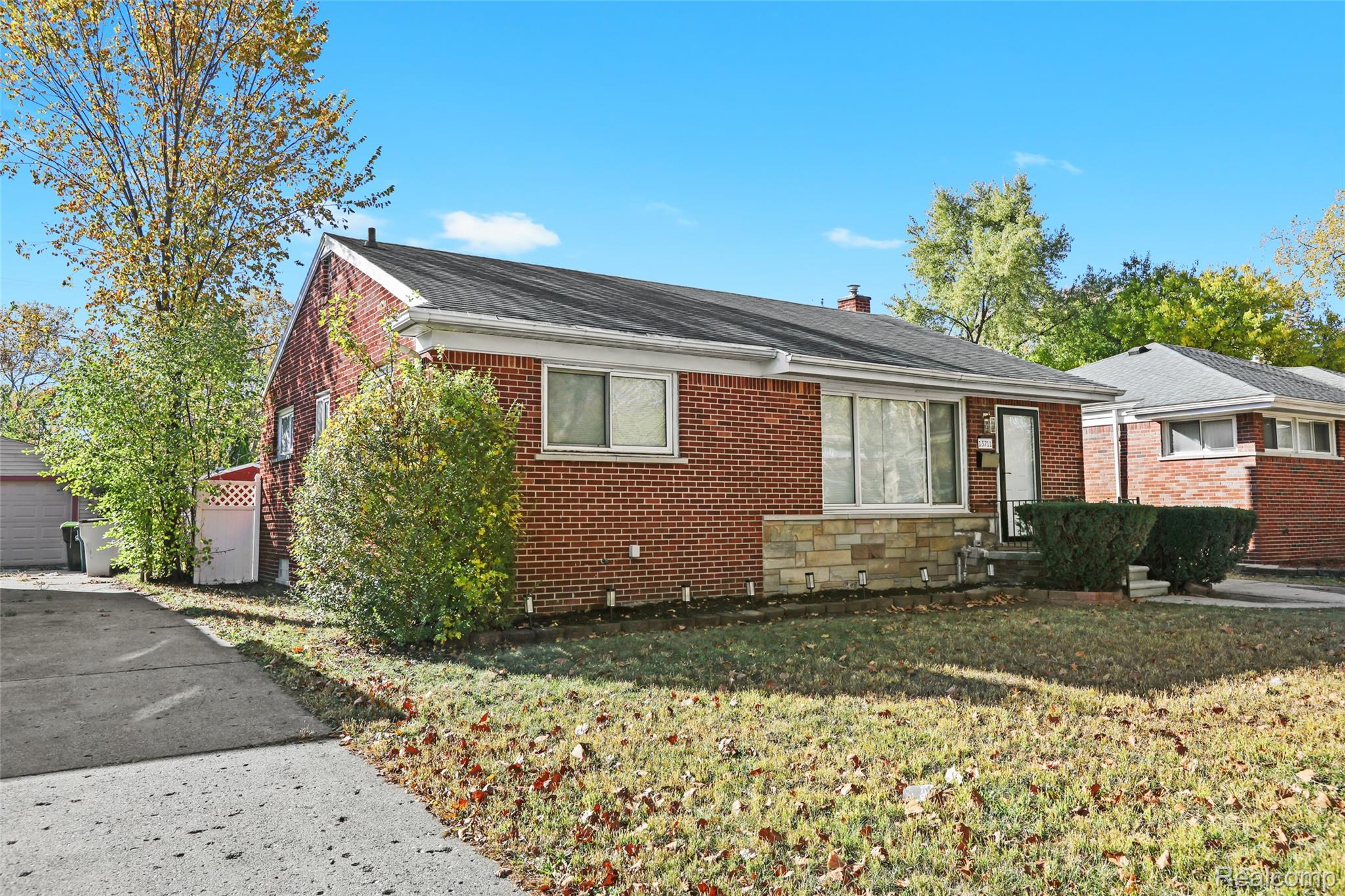 13711 Courtland Street