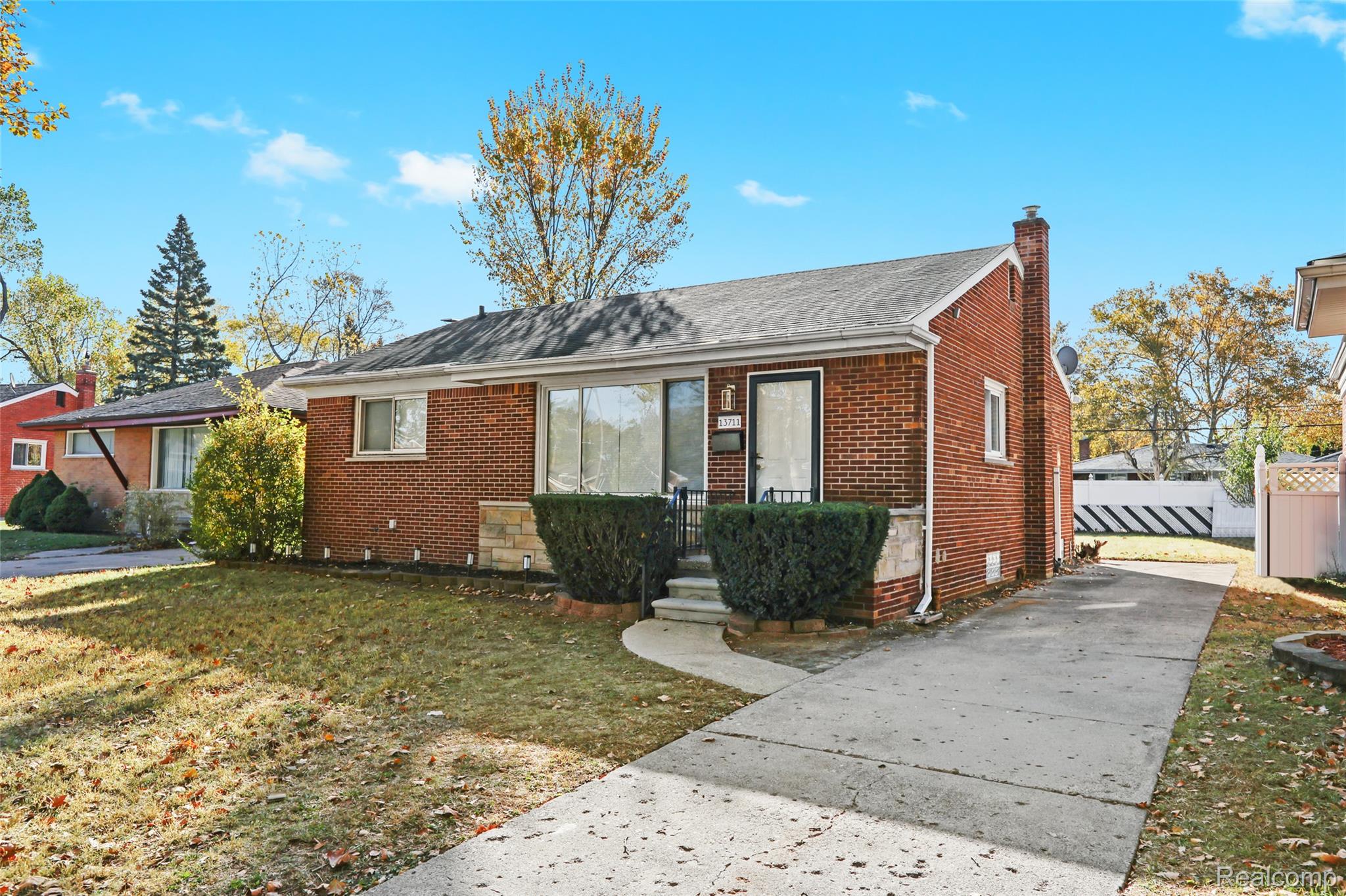 13711 Courtland Street