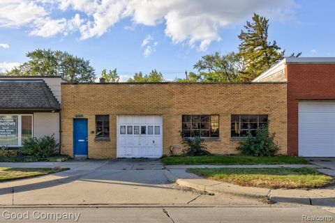 14248 9 Mile Road Warren City MI 48089