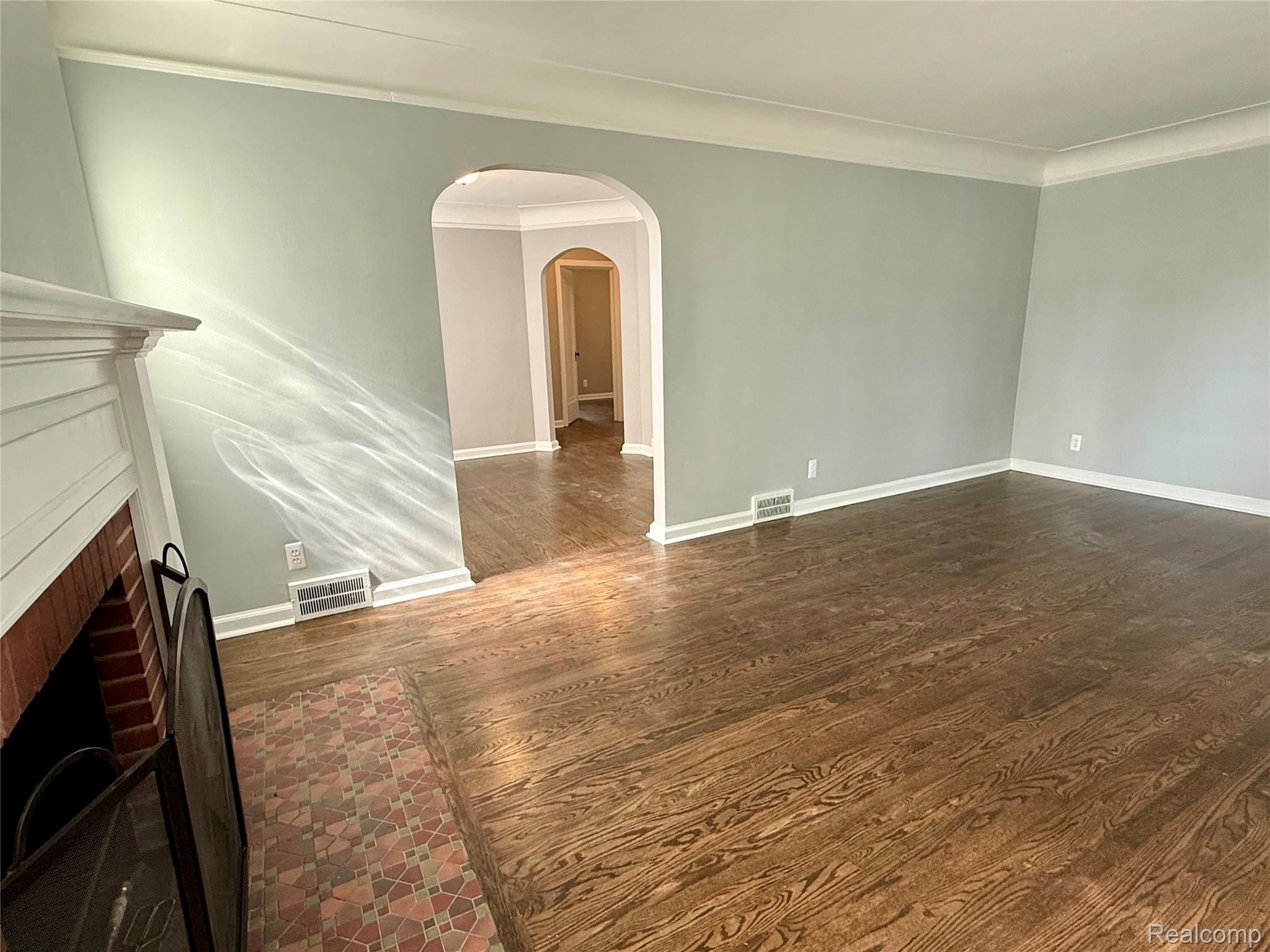 Berkley City, Michigan 48072, United States, 3 Bedrooms Bedrooms, ,1 BathroomBathrooms,Residential,Active,162934