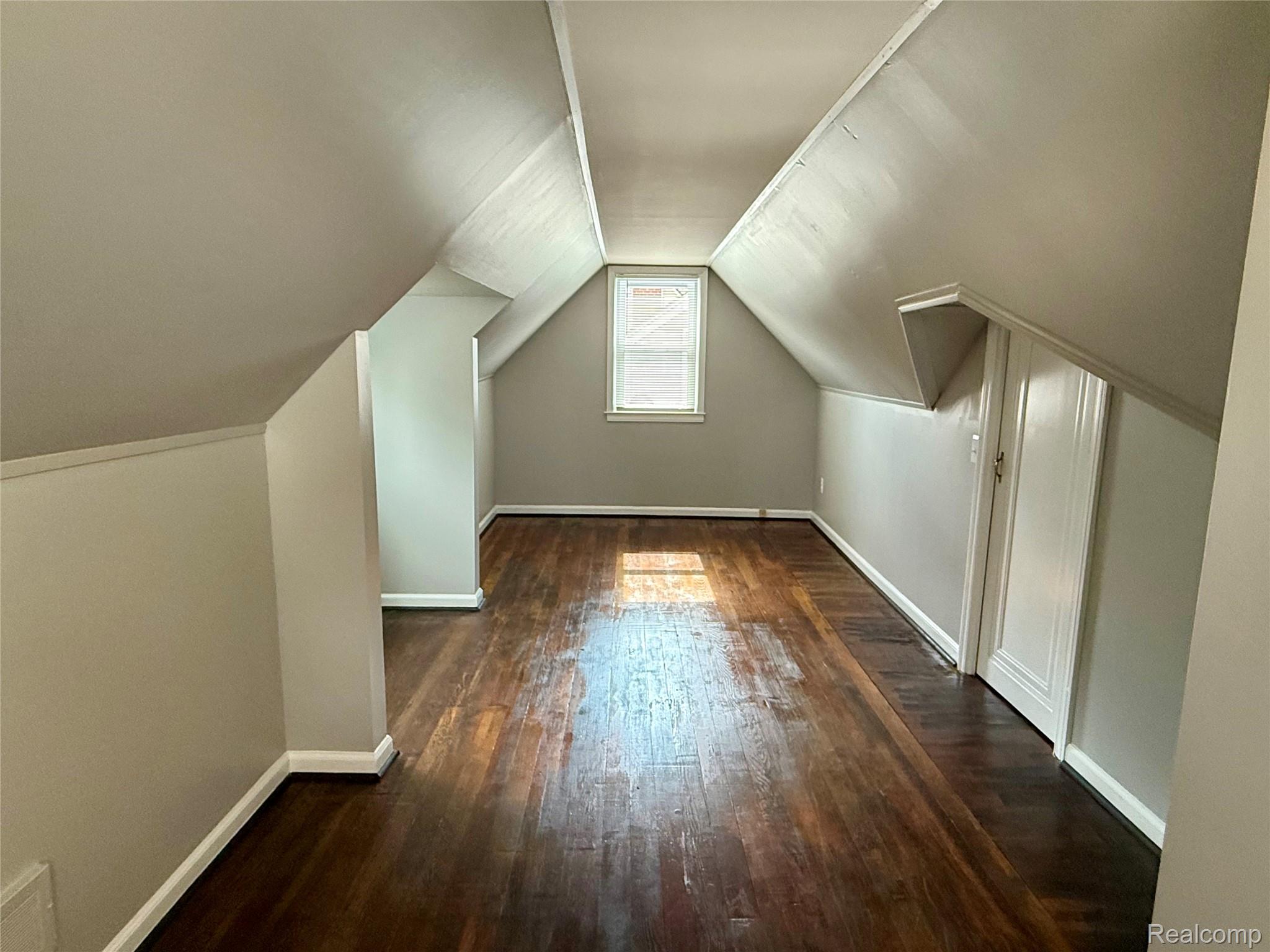 Berkley City, Michigan 48072, United States, 3 Bedrooms Bedrooms, ,1 BathroomBathrooms,Residential,Active,162934