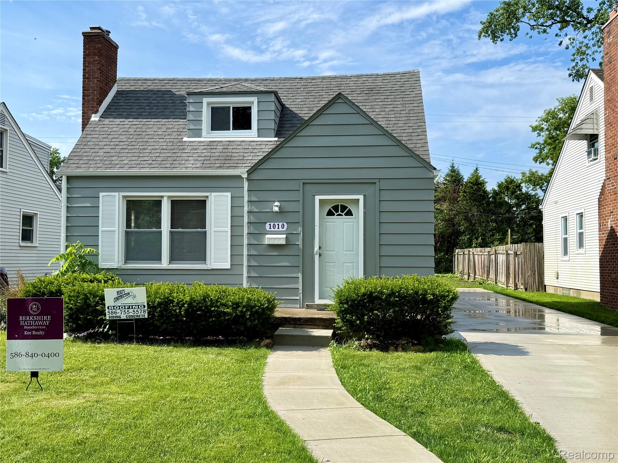 Berkley City, Michigan 48072, United States, 3 Bedrooms Bedrooms, ,1 BathroomBathrooms,Residential,Active,162934