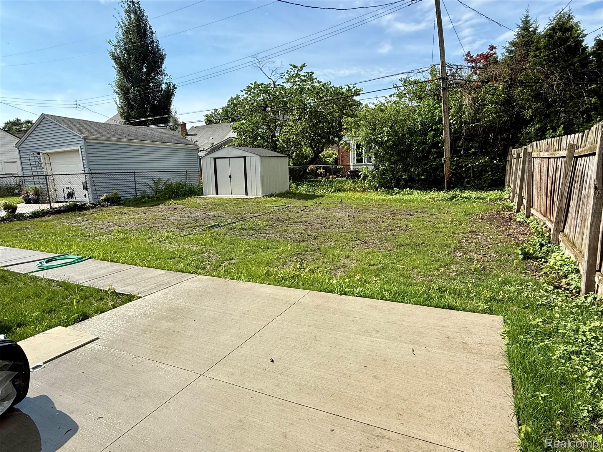 Berkley City, Michigan 48072, United States, 3 Bedrooms Bedrooms, ,1 BathroomBathrooms,Residential,Active,162934