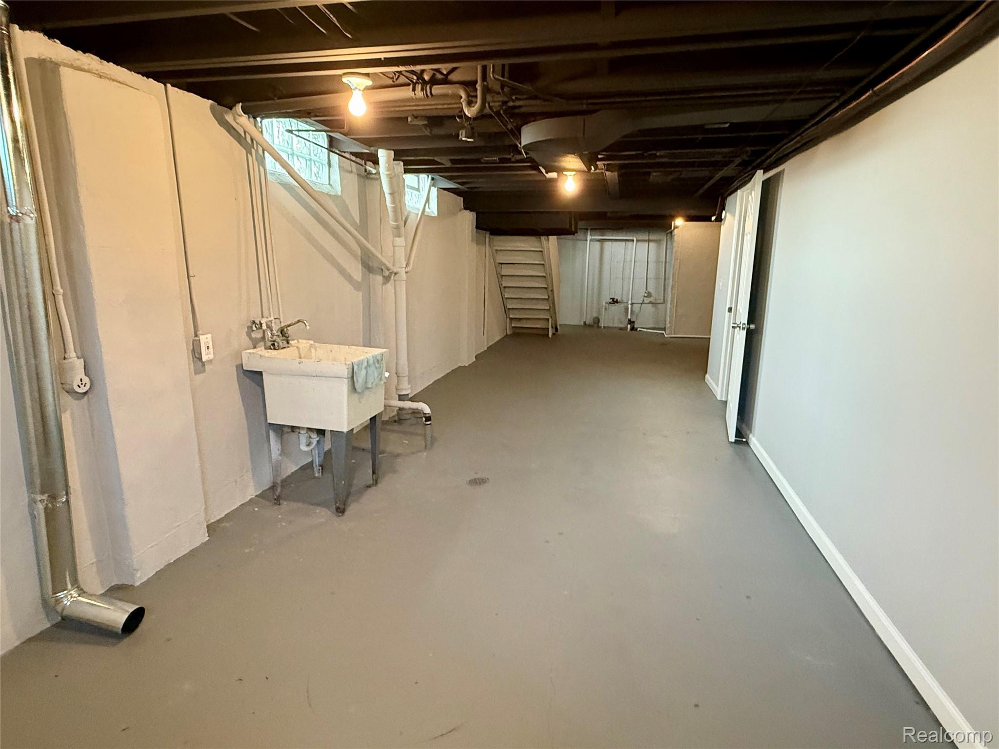 Berkley City, Michigan 48072, United States, 3 Bedrooms Bedrooms, ,1 BathroomBathrooms,Residential,Active,162934