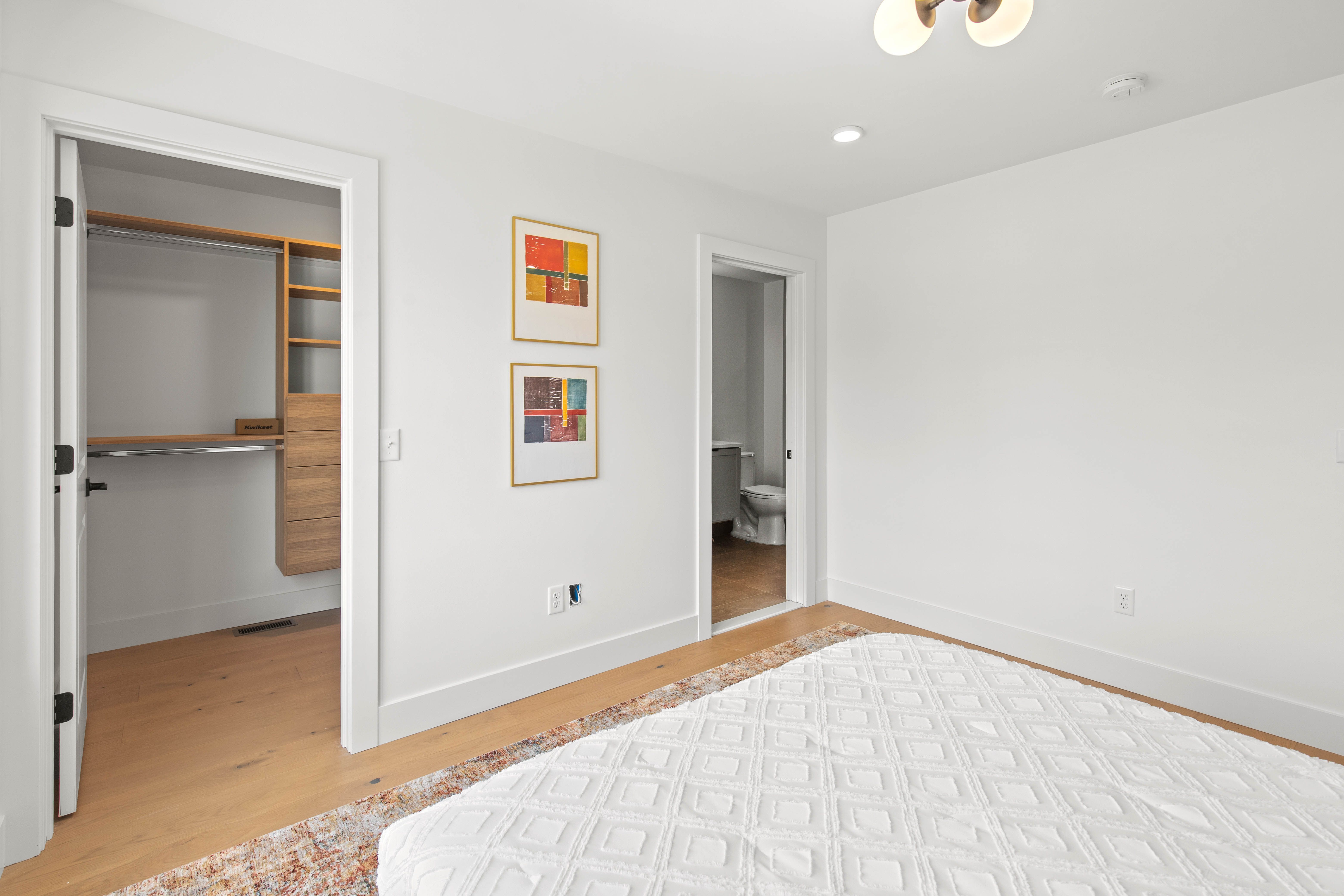 Detroit City Wayne, Michigan 48206, United States, 2 Bedrooms Bedrooms, ,3 BathroomsBathrooms,Residential,Active,103790