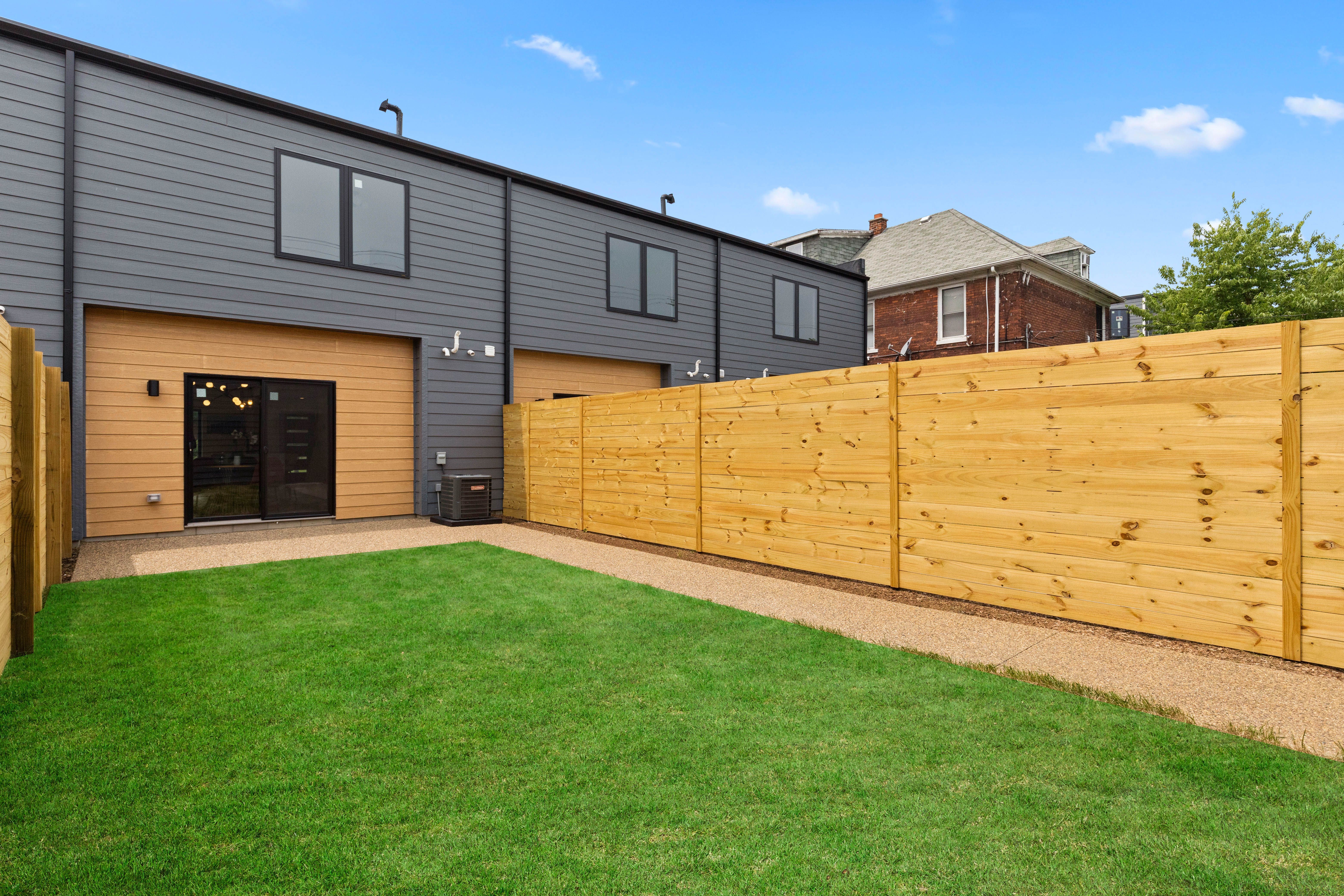 Detroit City Wayne, Michigan 48206, United States, 2 Bedrooms Bedrooms, ,3 BathroomsBathrooms,Residential,Active,103790