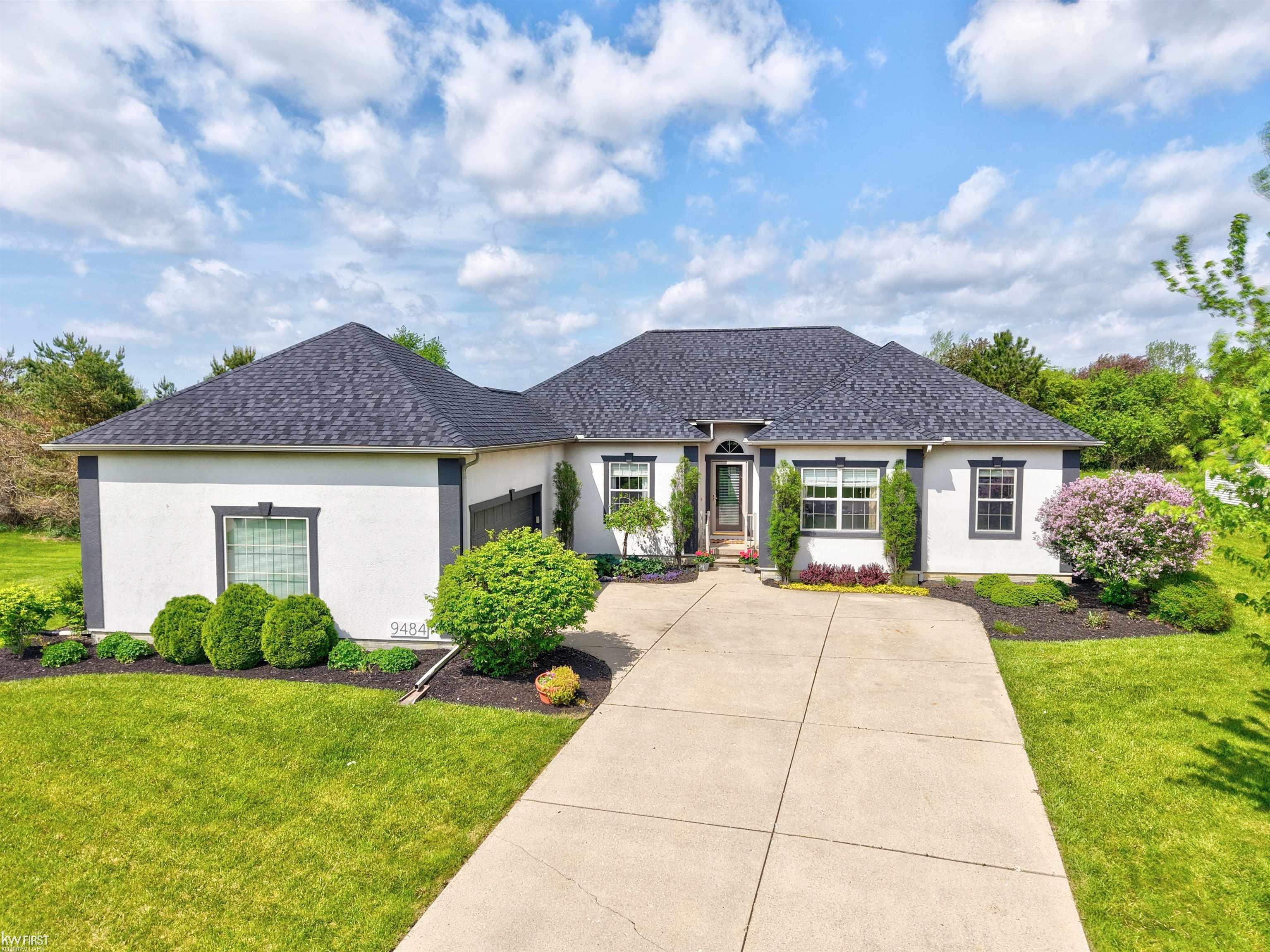 9484 Aspen View Drive