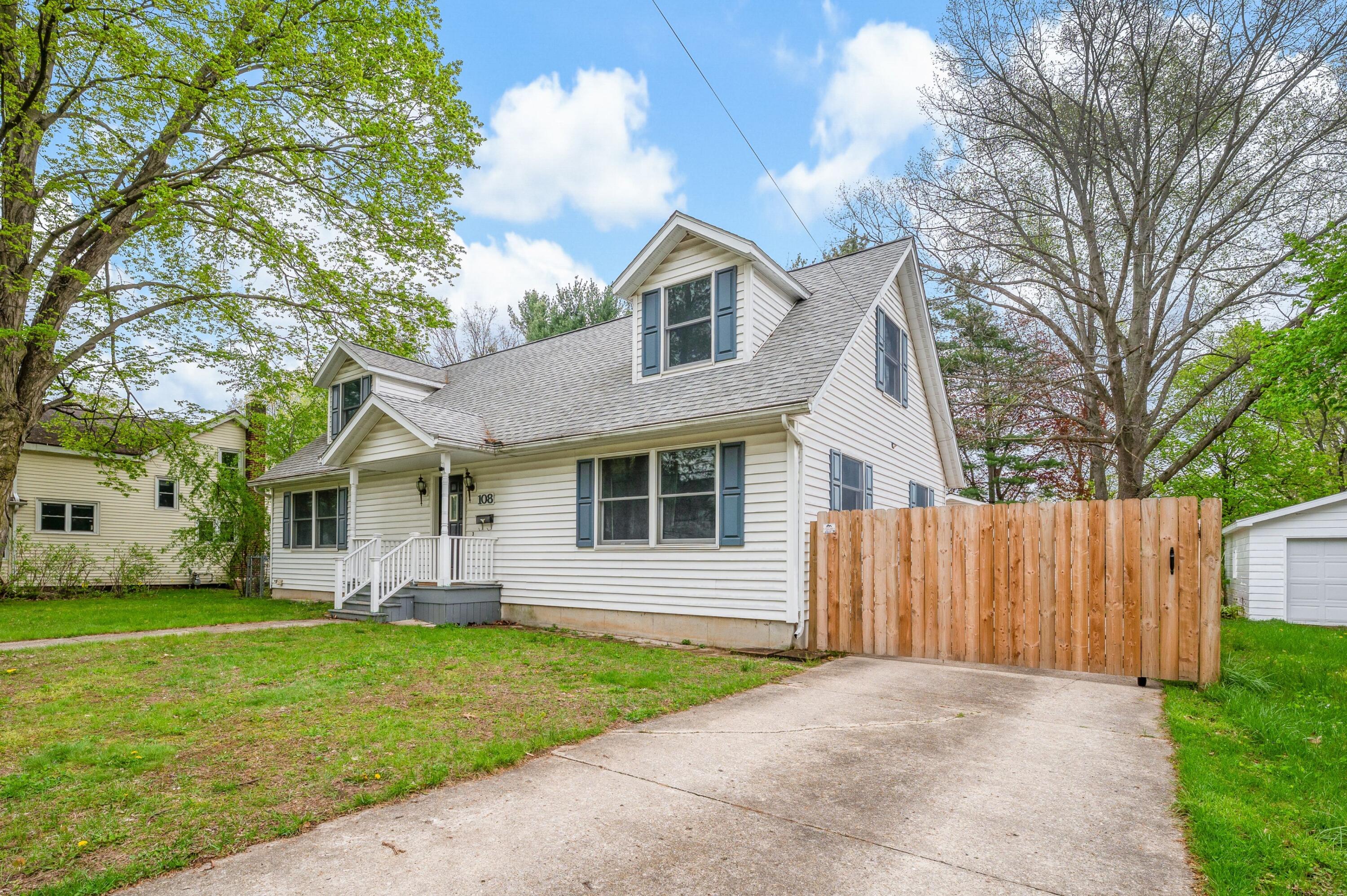 108 N Cayuga Street