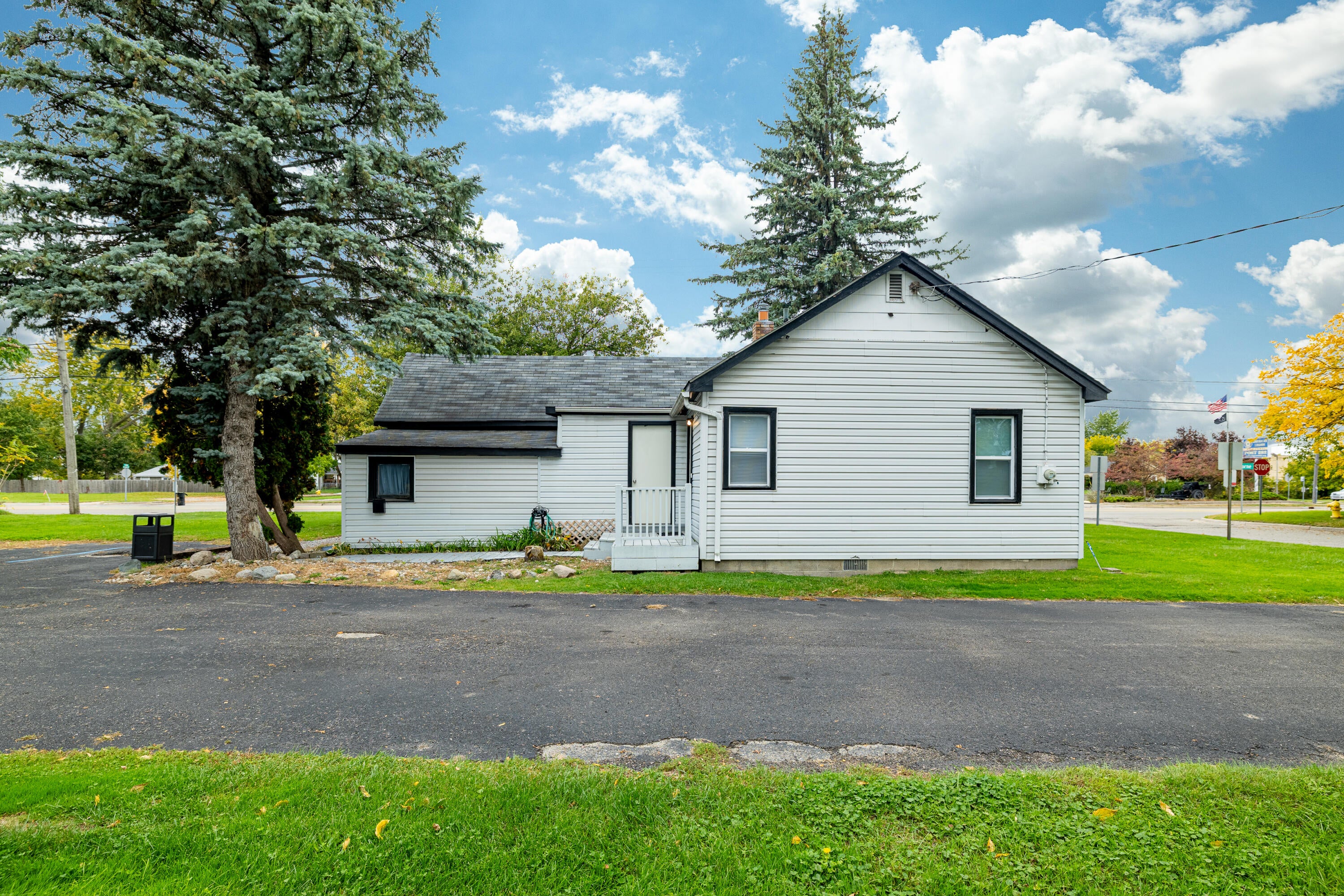 141 Ecorse Road