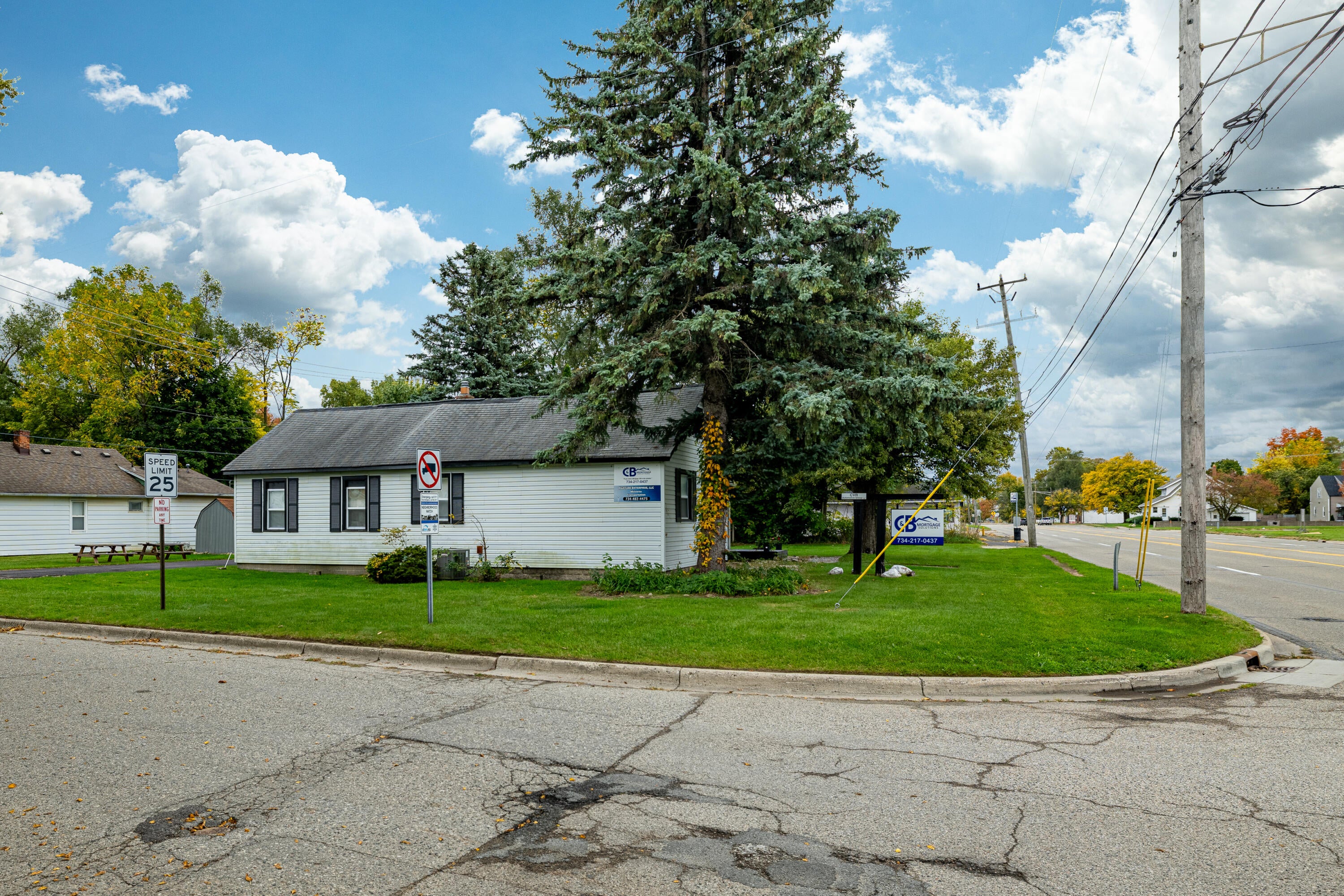 141 Ecorse Road