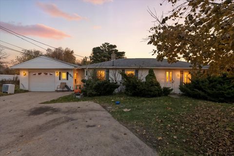 1961 S Lincoln Street Bay City City MI 48708