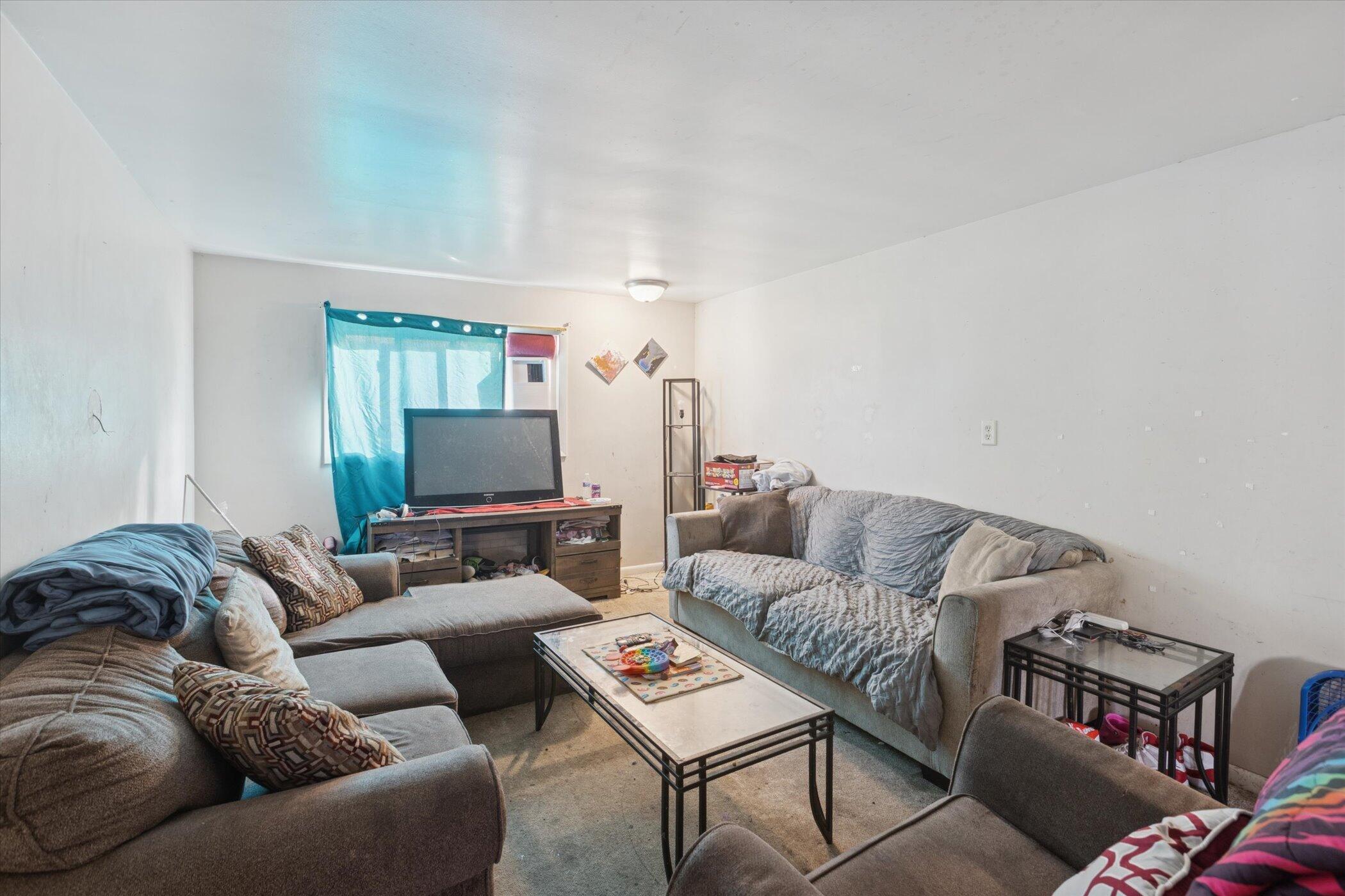 1961 S Lincoln Street