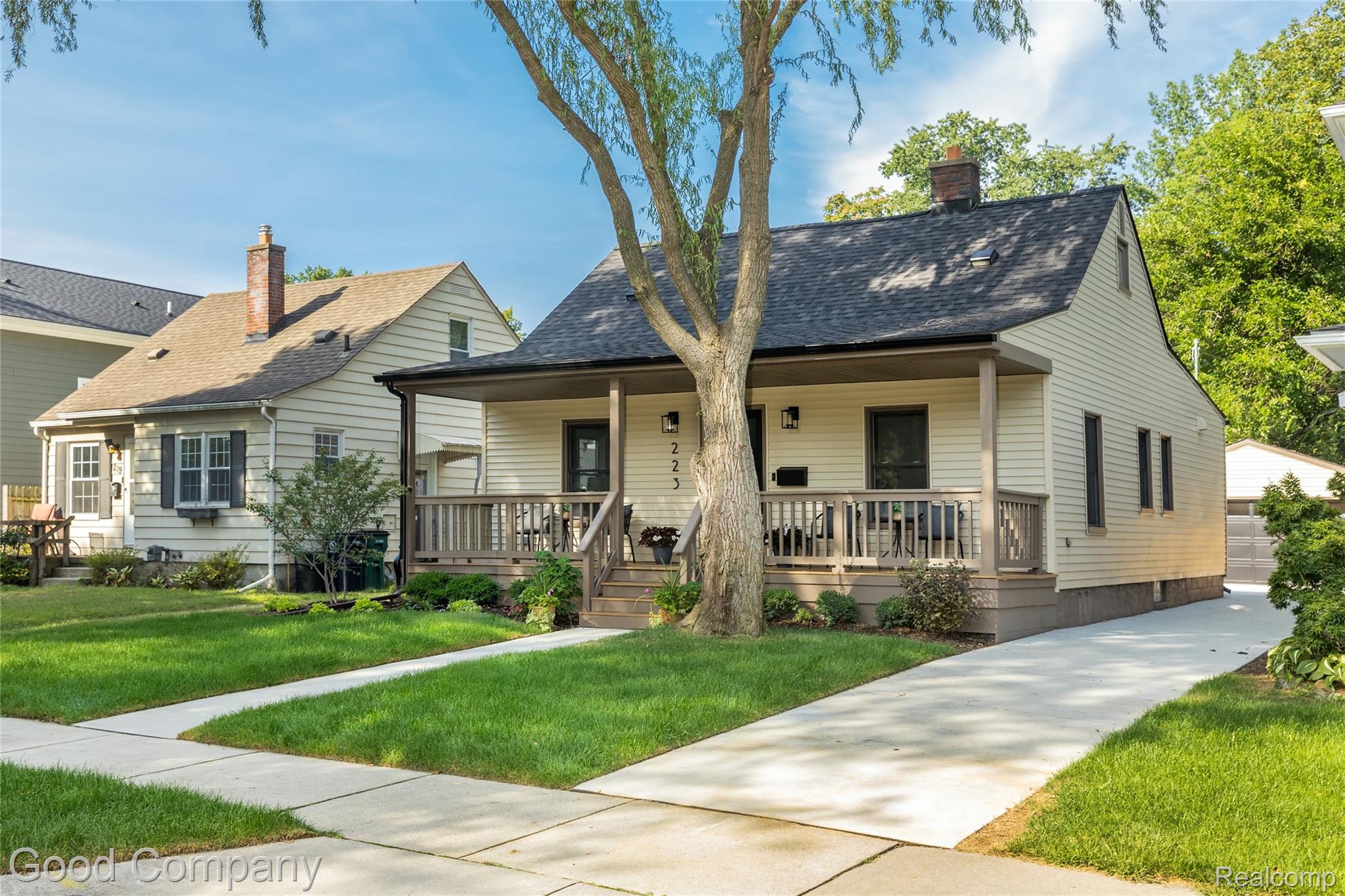 223 N Alexander Avenue