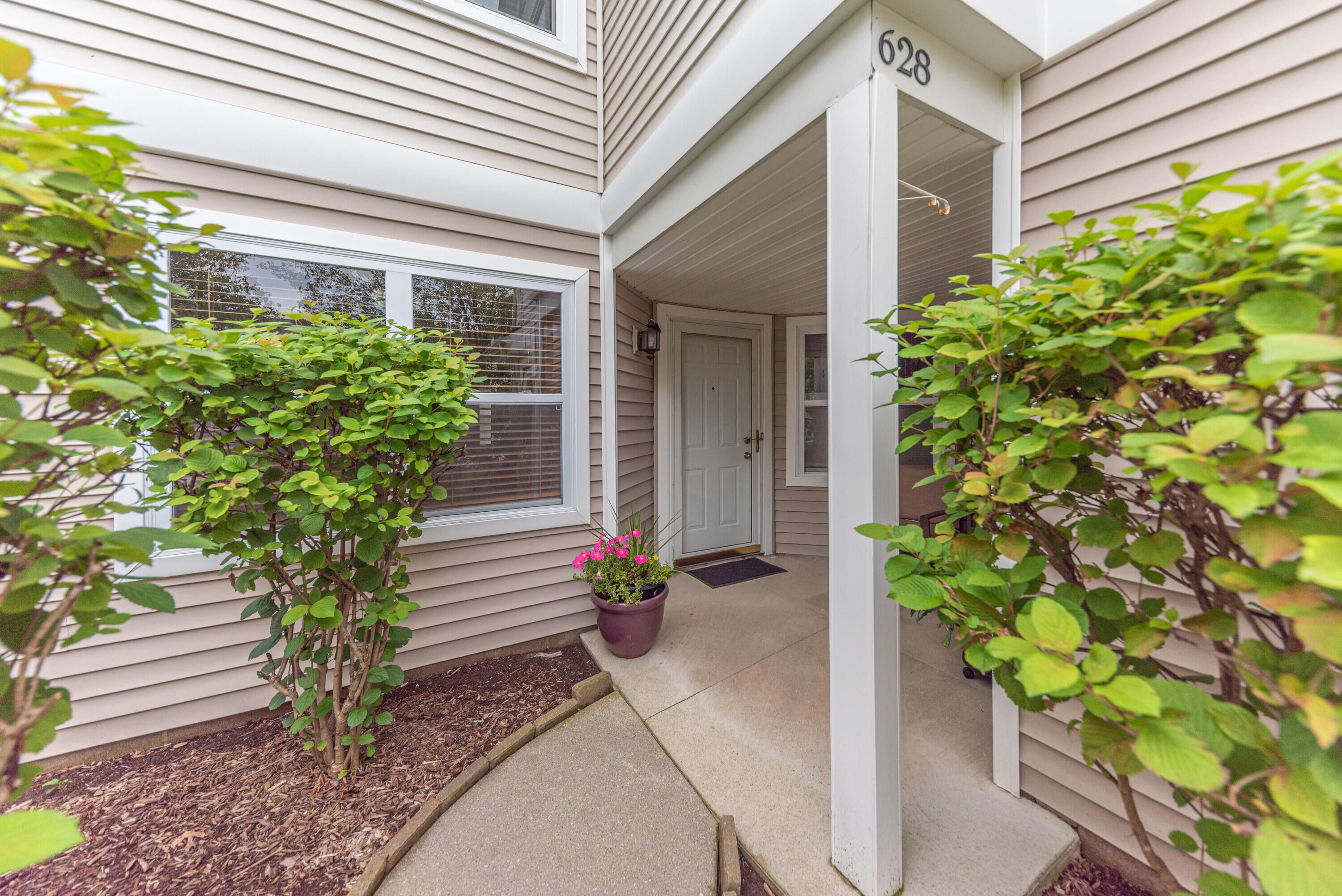 628 Riverstone Lane