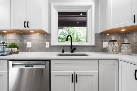 Tiny photo for 2316 Brockman Boulevard, Ann Arbor, MI 48104 (MLS # 81026009871)