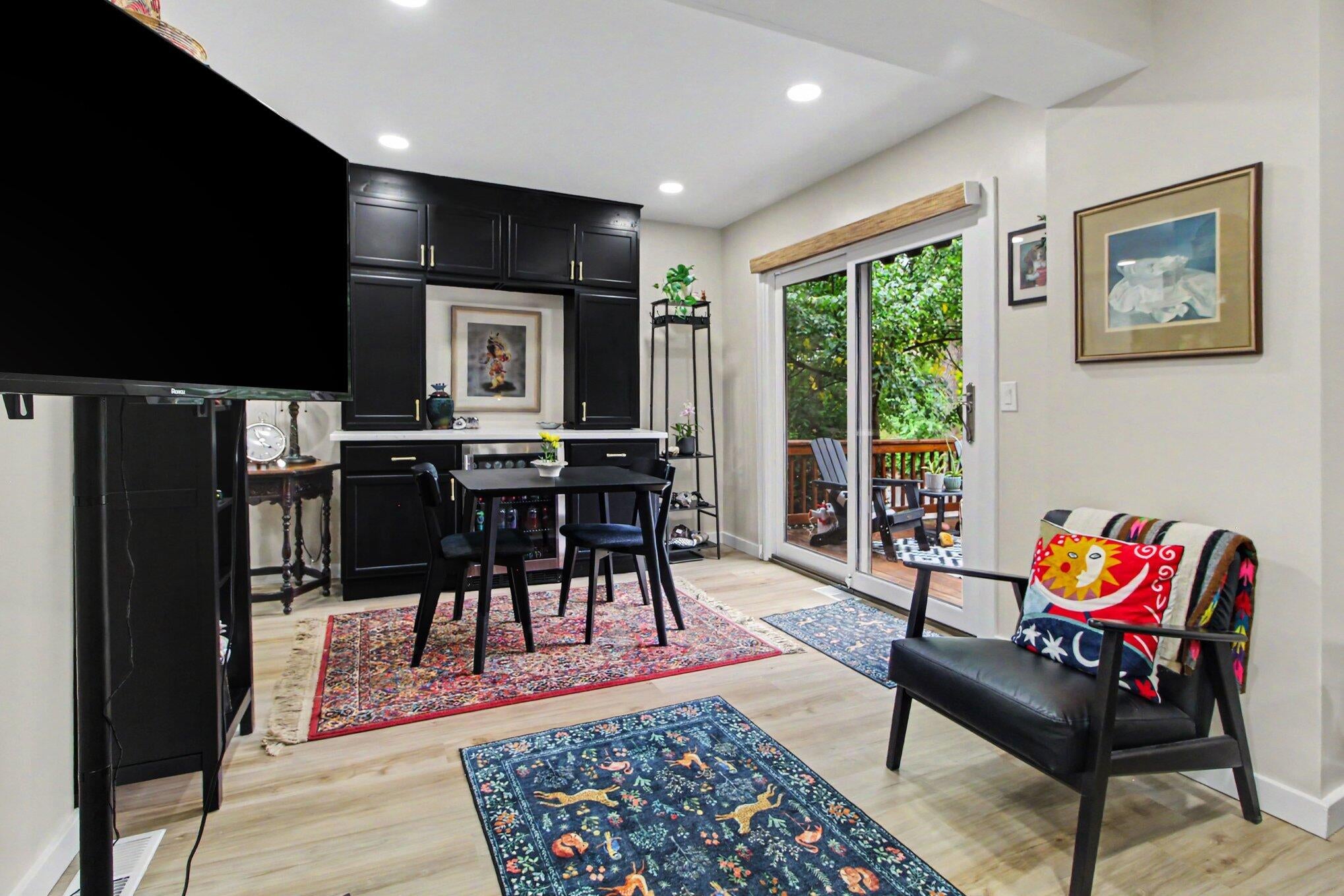 592 S 7th Street