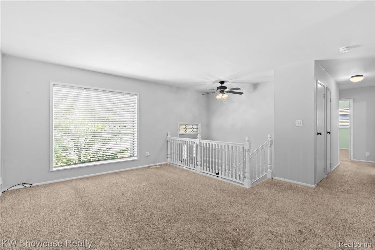 2370 Roselawn Street